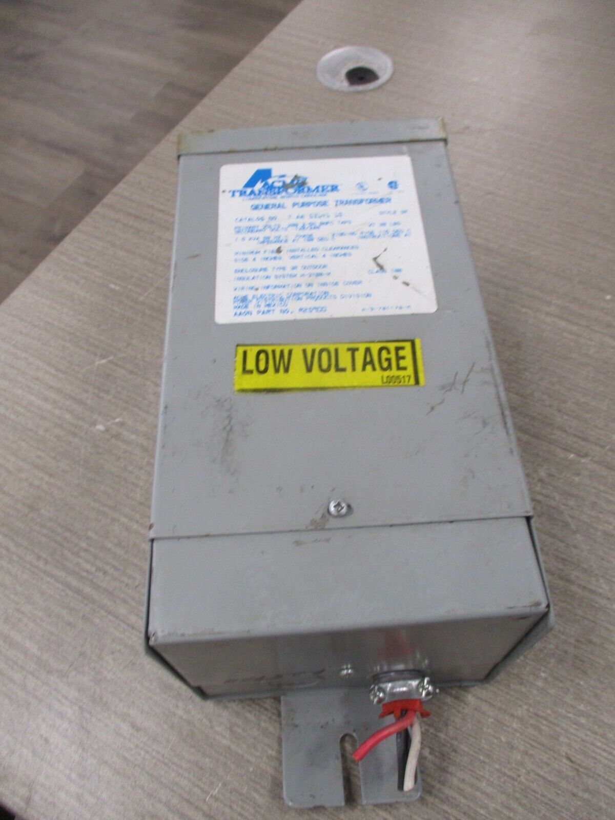 Acme Transformer Transformer TAA53141 15 1.5kVA Pri: 208V Sec: 120/240V 60Hz Use