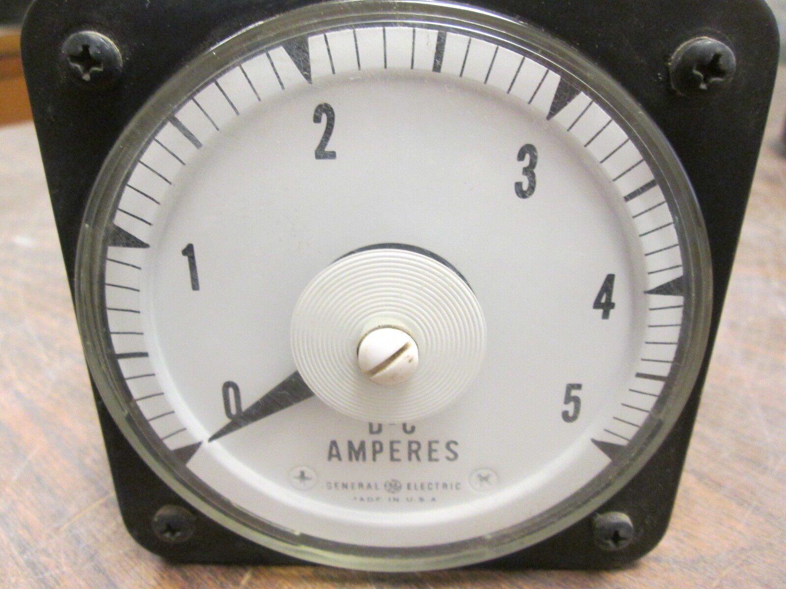 GE DC Ammeter 50-103111LSLS Range: 0-5A Used