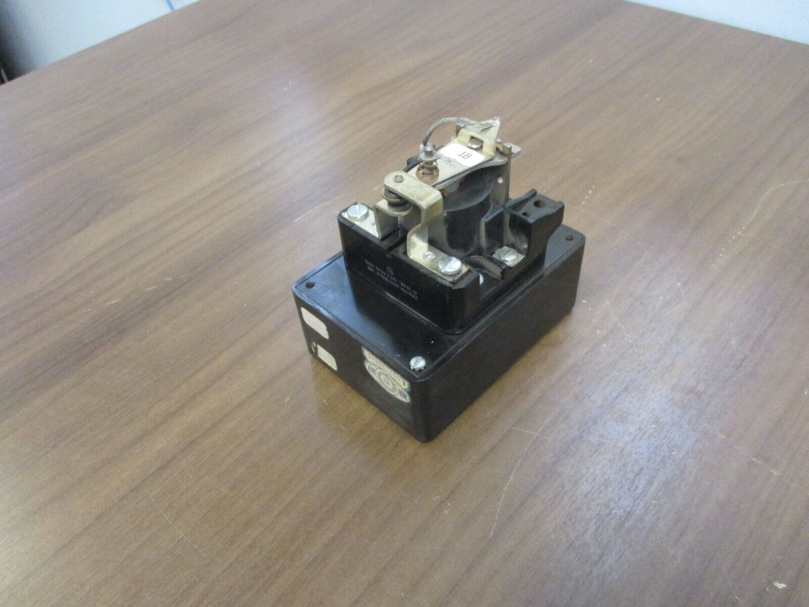 Zenith Relay K-1049 120V Coil Used