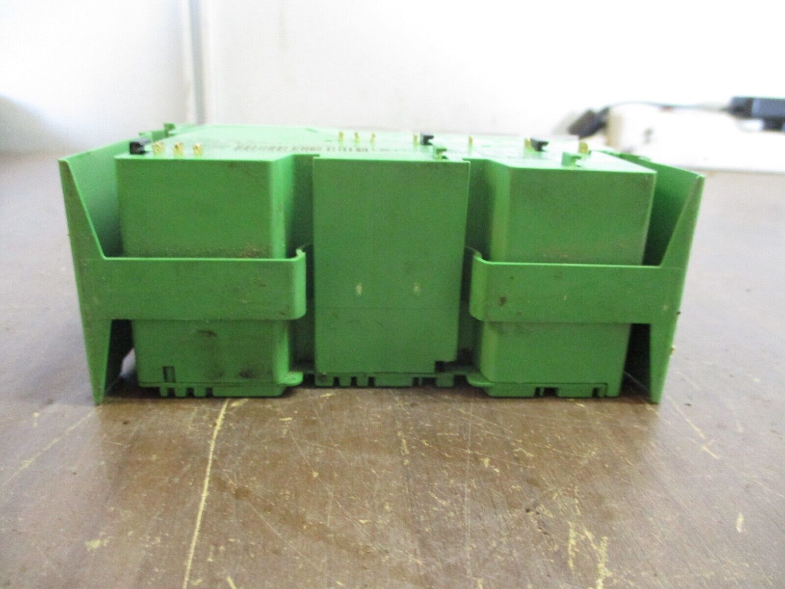 Phoenix Contact IBIL24DI8 Interbus Coupler 2726227 HW: 07 w/ Terminal Cover Used