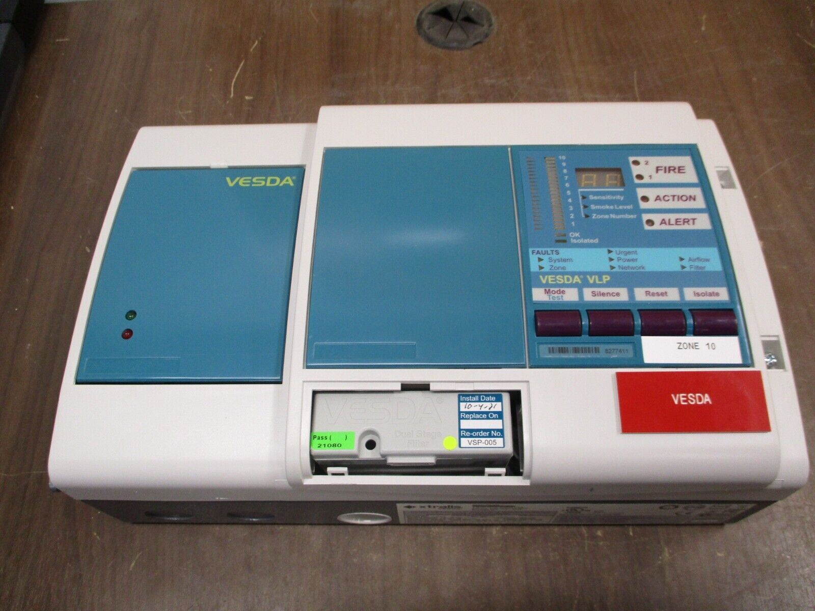 Xtralis Vesda VLP Aspirating Smoke Detector VLP-400 18-30VDC w/ Keypad Used