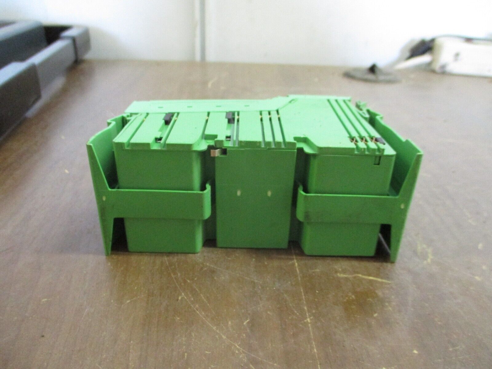 Phoenix Contact IBSIL24 BK-T/U-PAC Interbus Coupler 2861580 HW: 06 Used