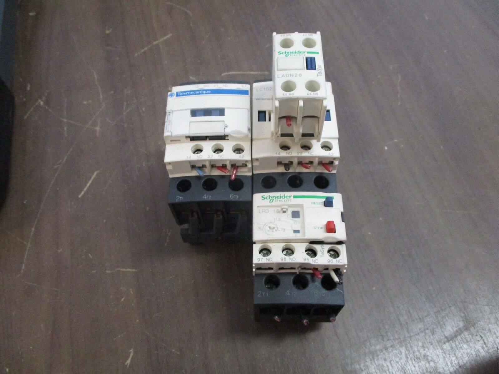 Schneider Electric Reversing Starter LC1D25 / LRD 16 120V Coil Trip: 9-13A Used
