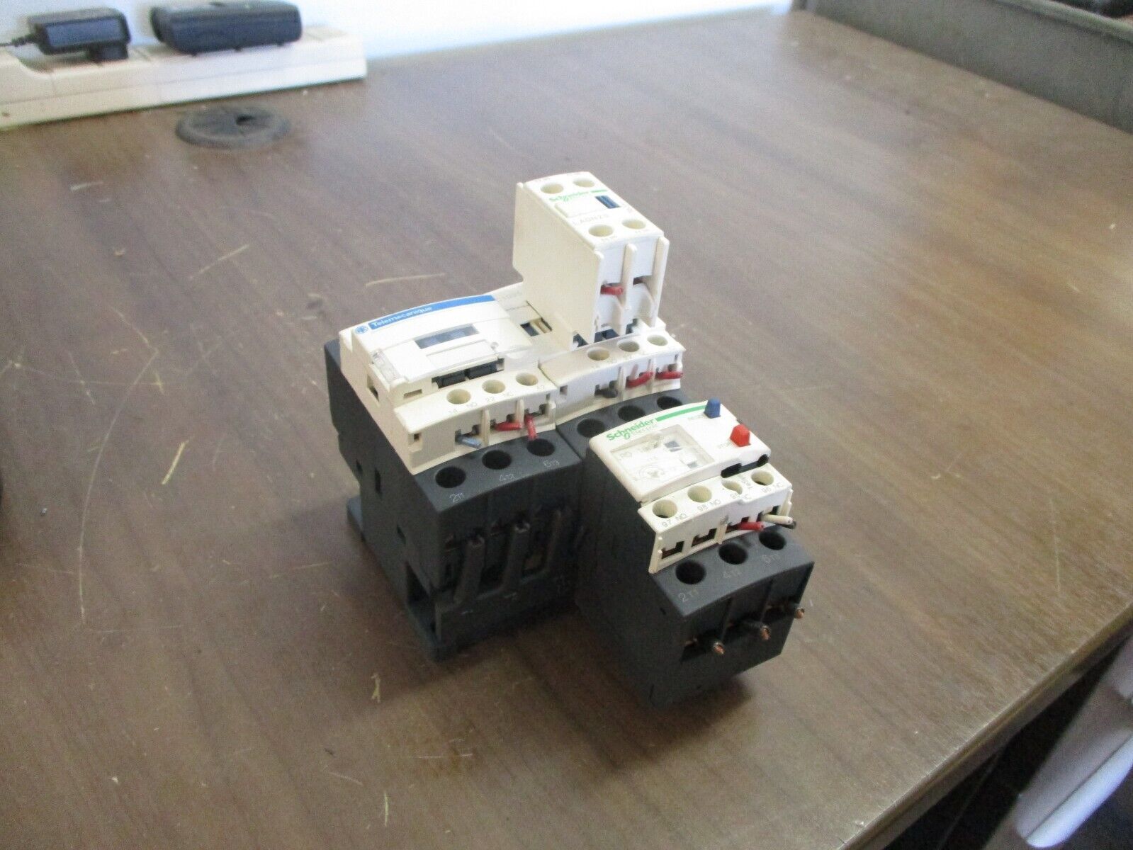Schneider Electric Reversing Starter LC1D25 / LRD 16 120V Coil Trip: 9-13A Used