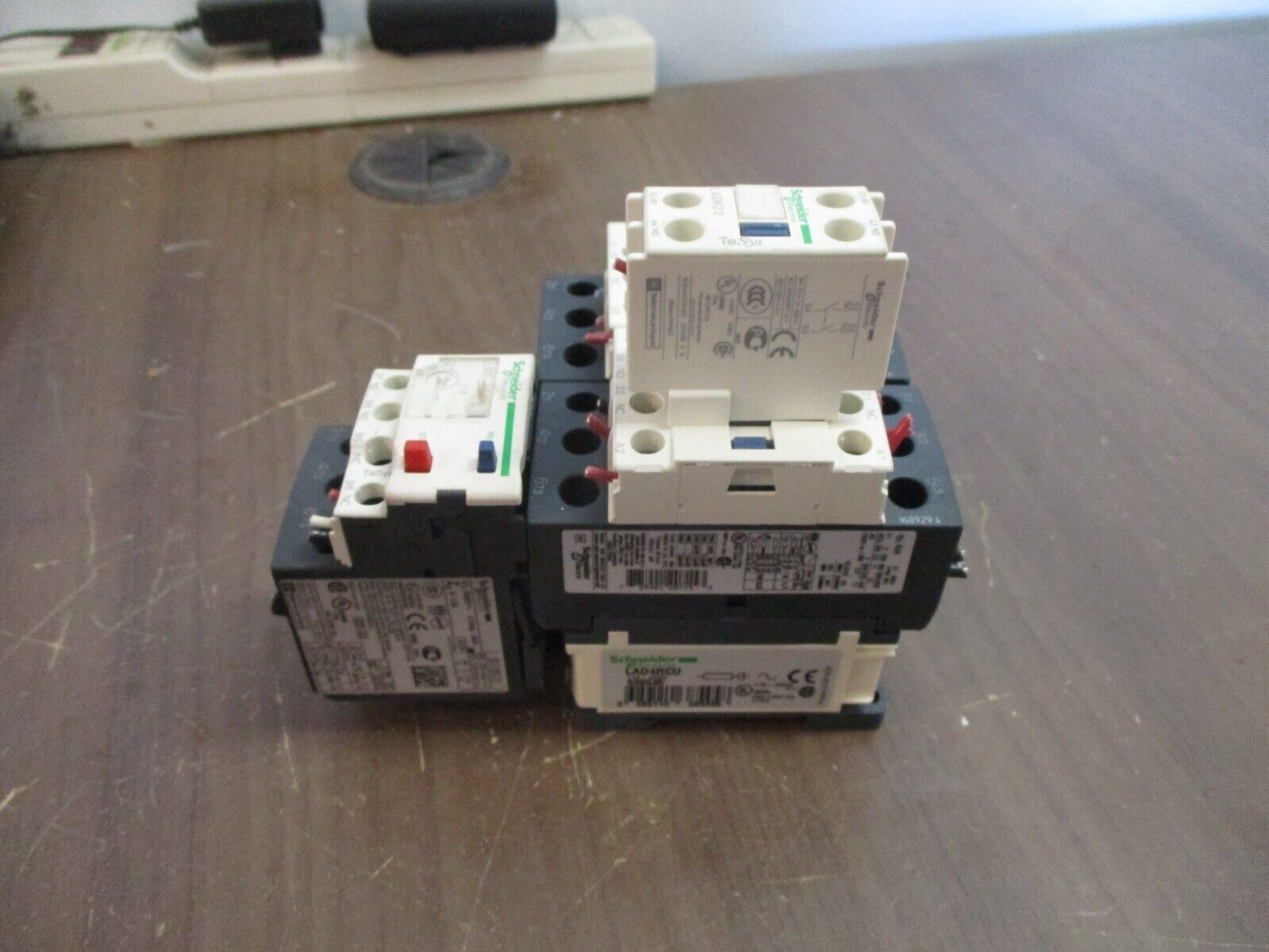 Schneider Electric Reversing Starter LC1D25 / LRD 16 120V Coil Trip: 9-13A Used