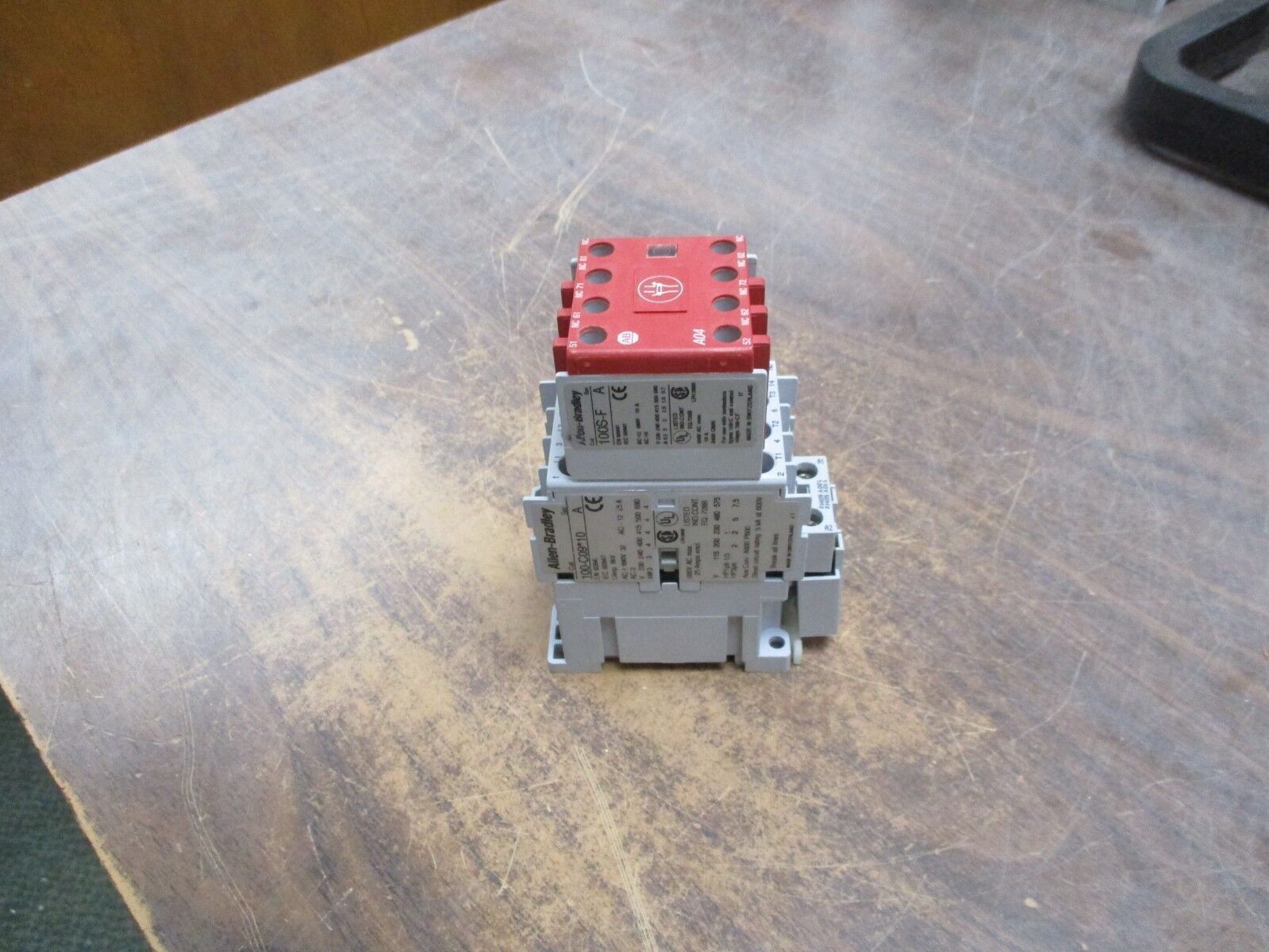 Allen-Bradley Safety Contactor 100S-C09UD14C 120V Coil 25A 600V Used