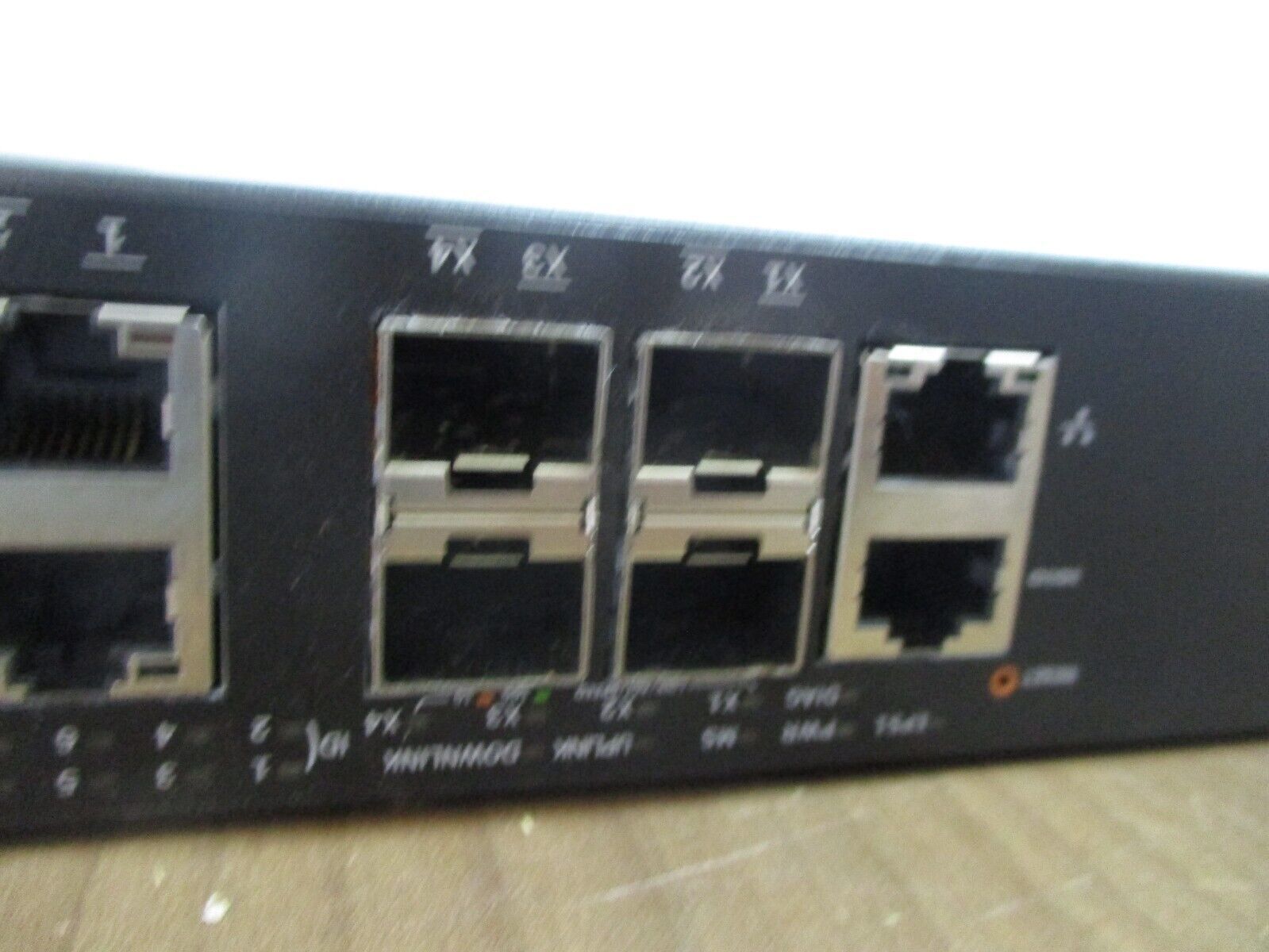 Brocade 24-Port Gigabit Ethernet Switch ICX6450-24 100-240VAC 12VDC Used