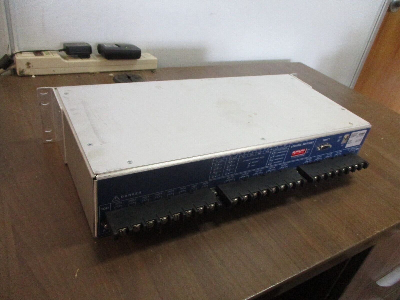 SEL SEL-2506 Remote I/O Module 250603011X Power Supply: 48/125VDC 120VAC Used