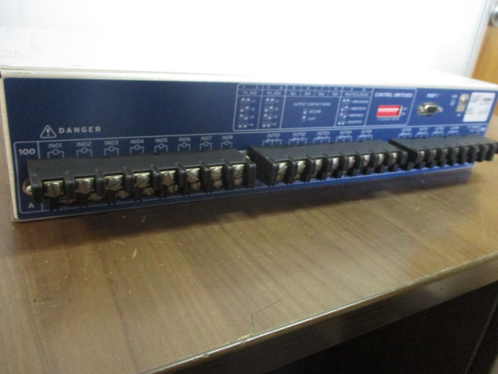 SEL SEL-2506 Remote I/O Module 250603011X Power Supply: 48/125VDC 120VAC Used