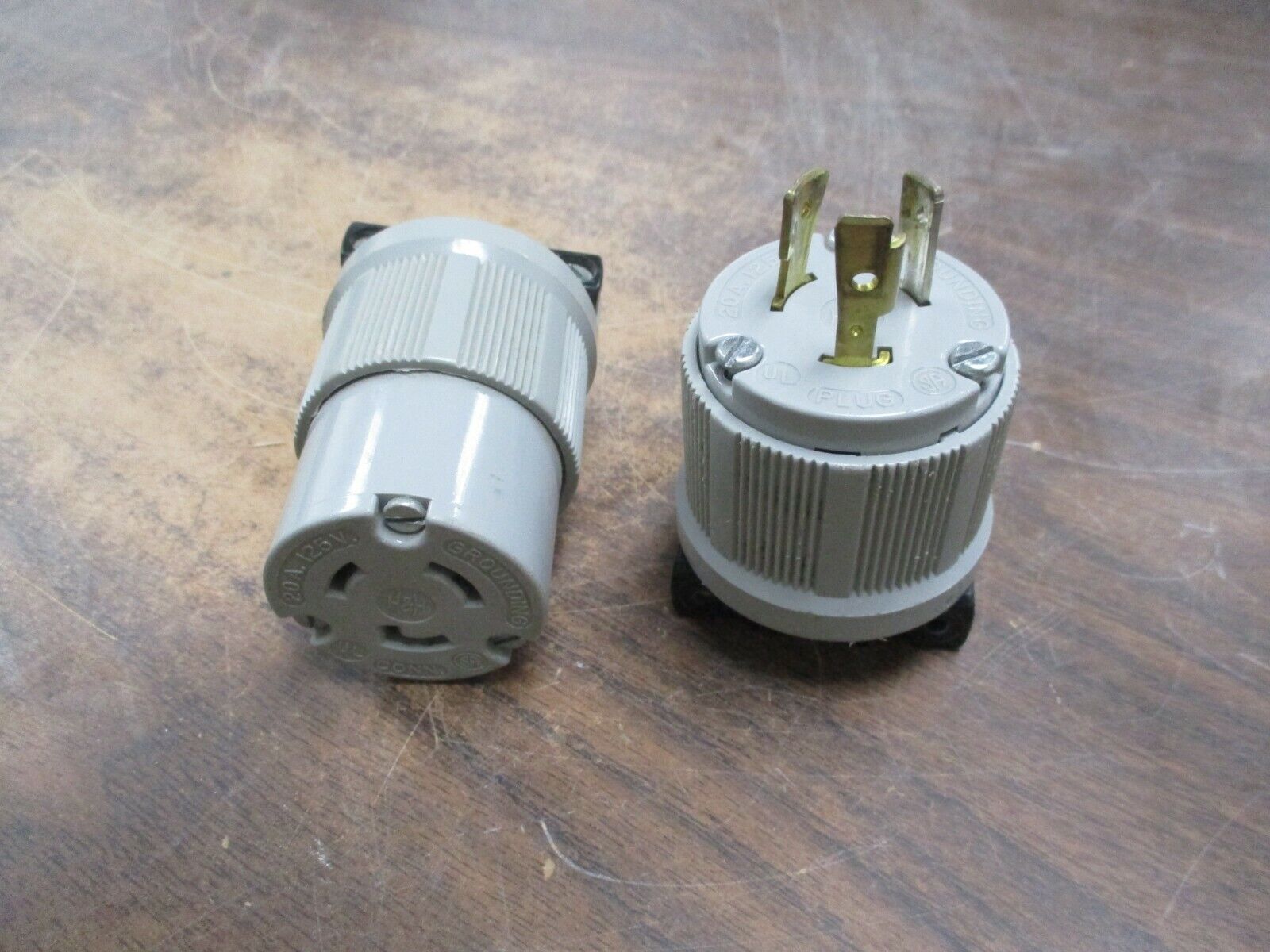 Misc. Brand Plug & Connector Set Nema L5-20 20A 125V *Brand May Vary* Used