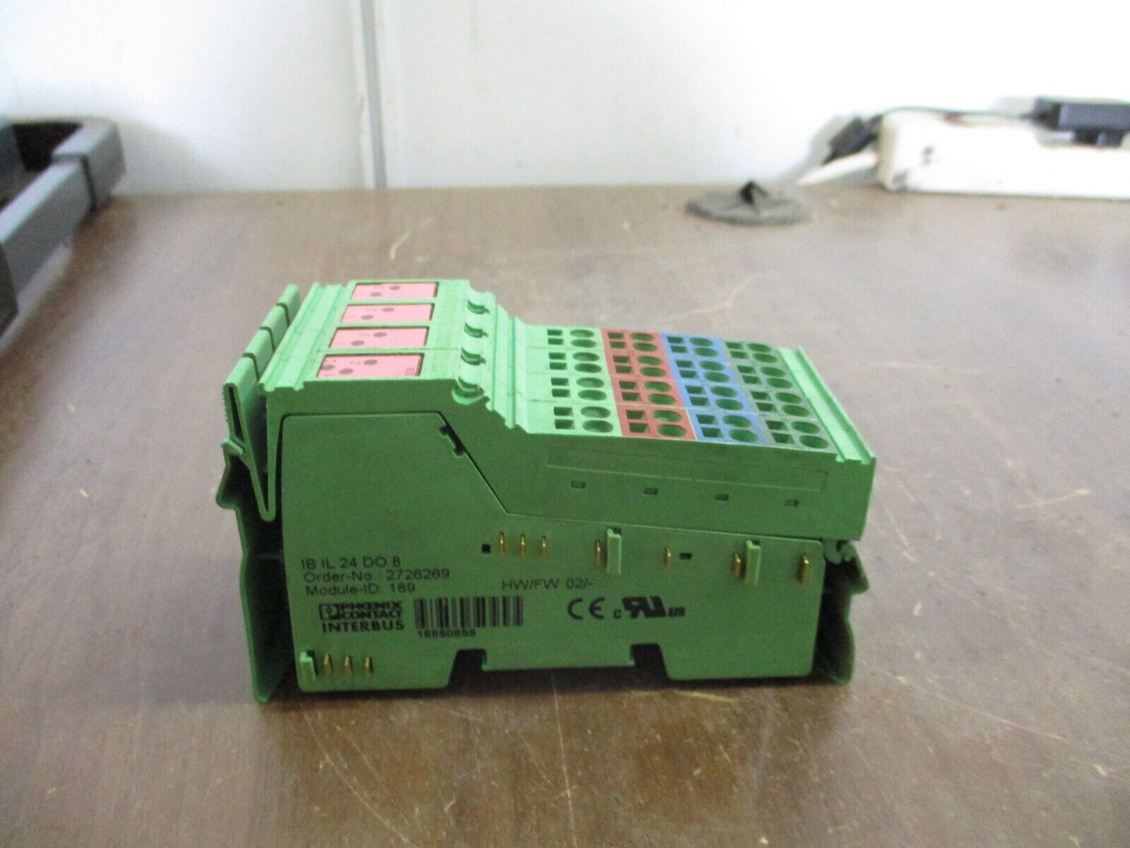 Phoenix Contact IBIL24DO8 Interbus Coupler 2726269 HW: 02 Used