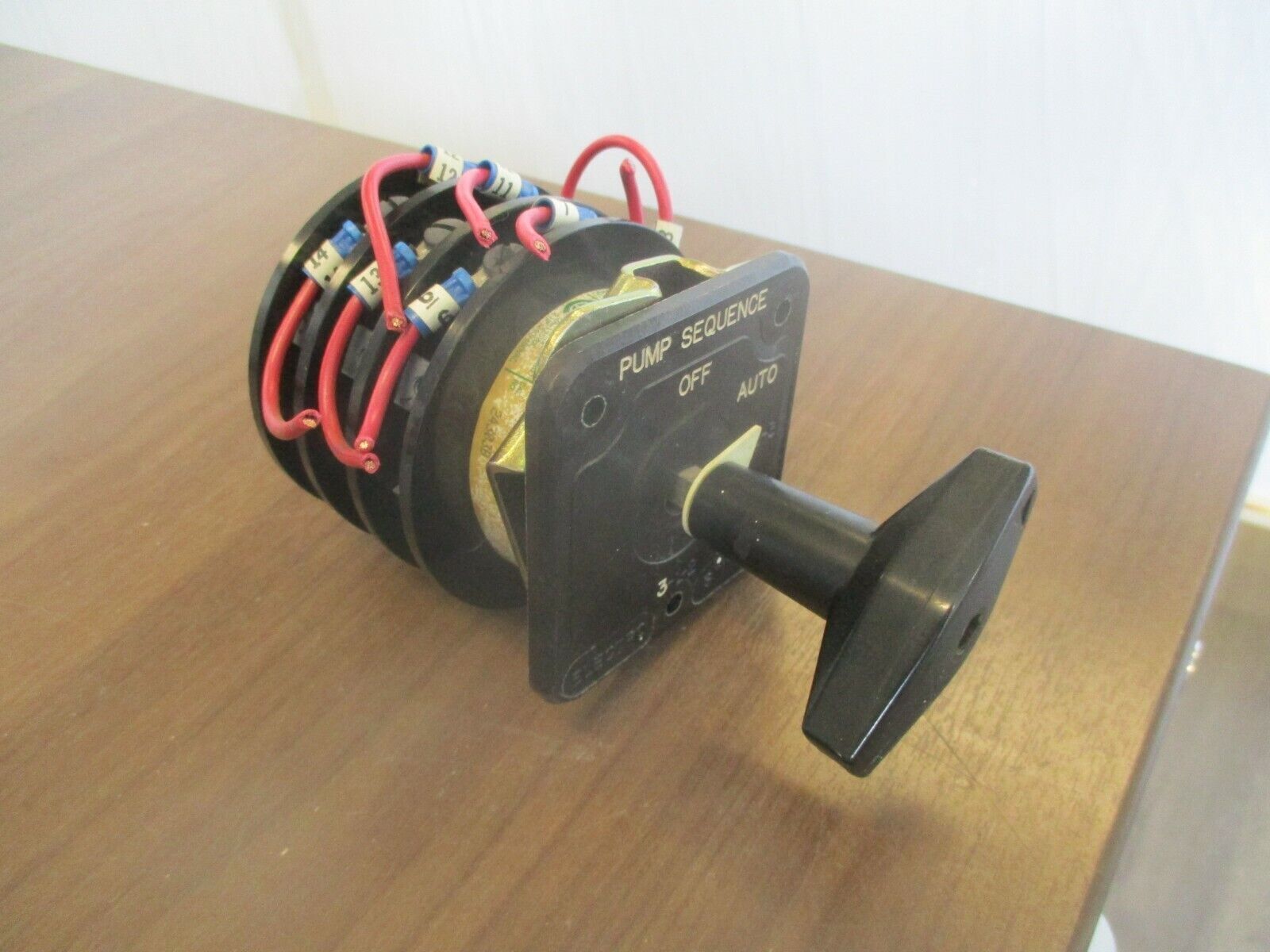 Electro Switch Series 24 Pump Sequence Rotary Switch 24303B 20A 600V U