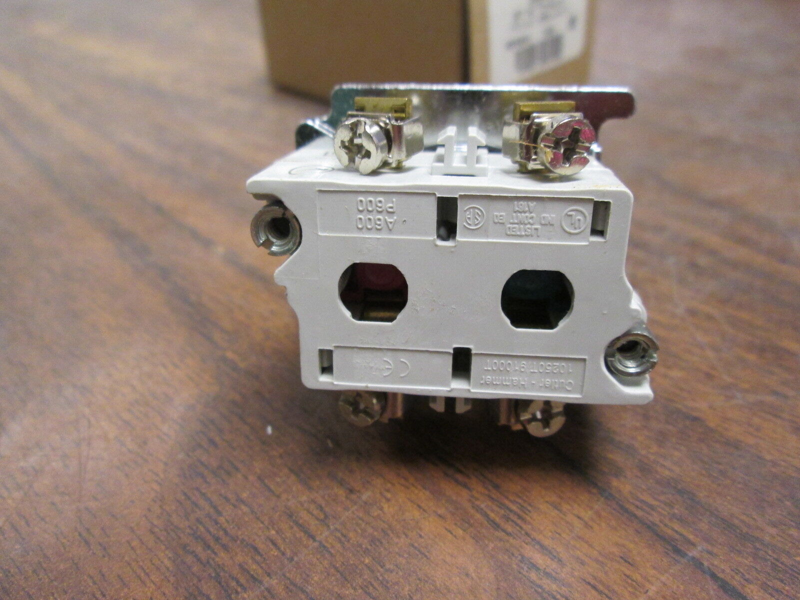 Cutler-Hammer STD Button Operator 10250T30B 1N.O.-1N.C. Type 4,4X-13 New Surplus