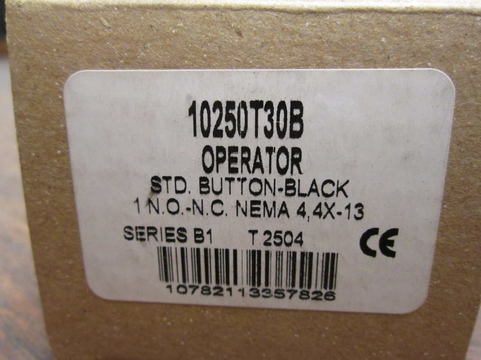 Cutler-Hammer STD Button Operator 10250T30B 1N.O.-1N.C. Type 4,4X-13 New Surplus