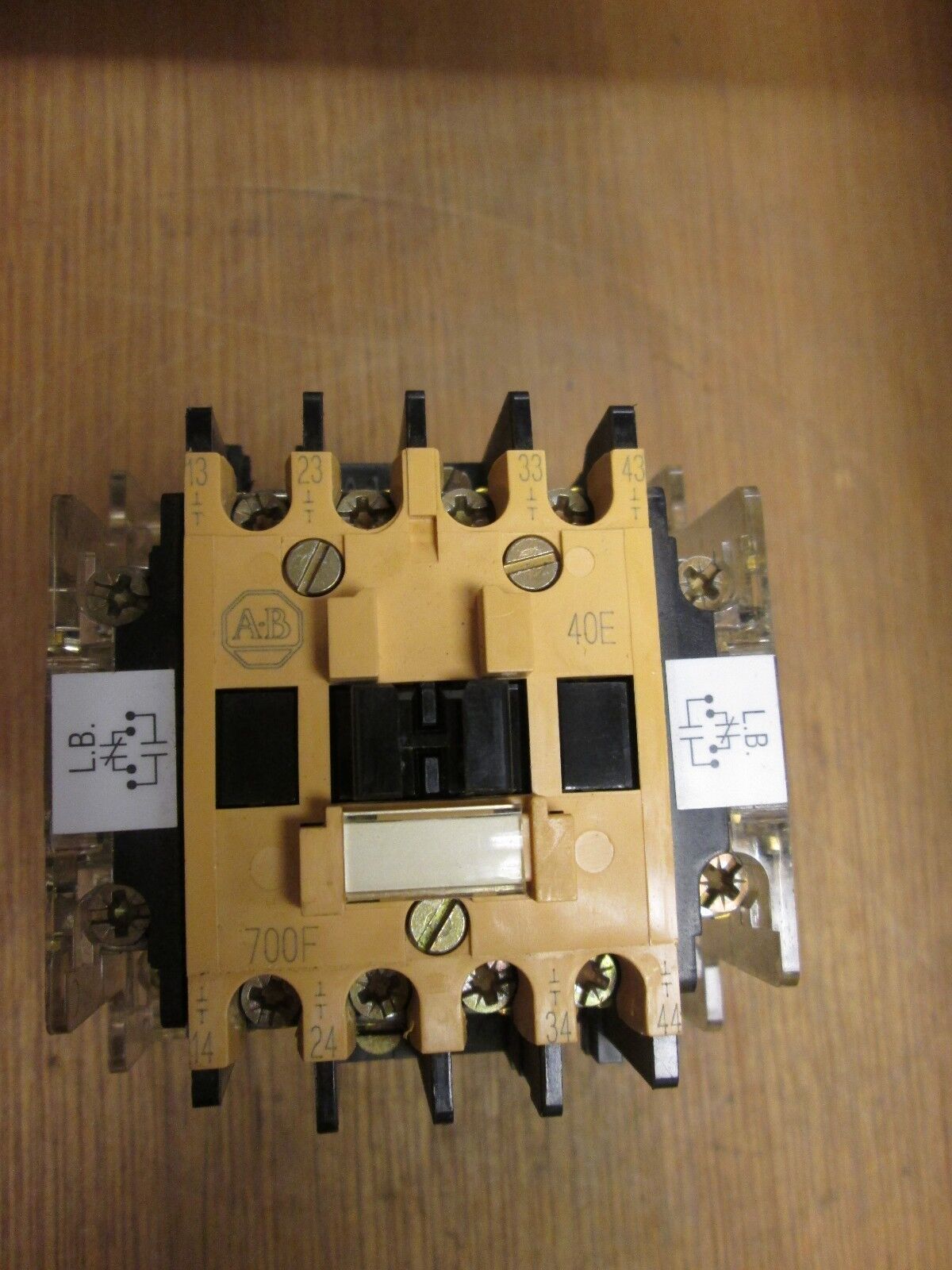 Allen-Bradley Contactor 700-FX400A1 w/ 195-BL11 Aux 120V Coil Used