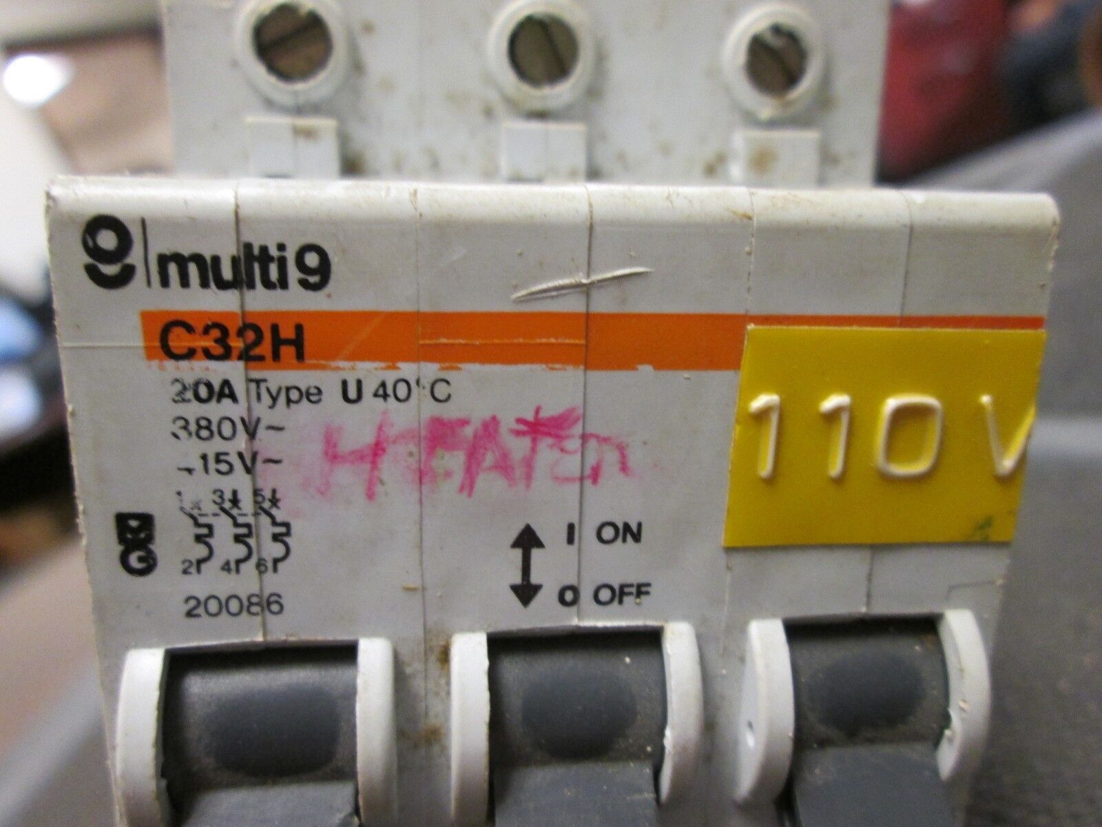 Merlin Gerin C32H Circuit Breaker 20086 20A 380V 3P