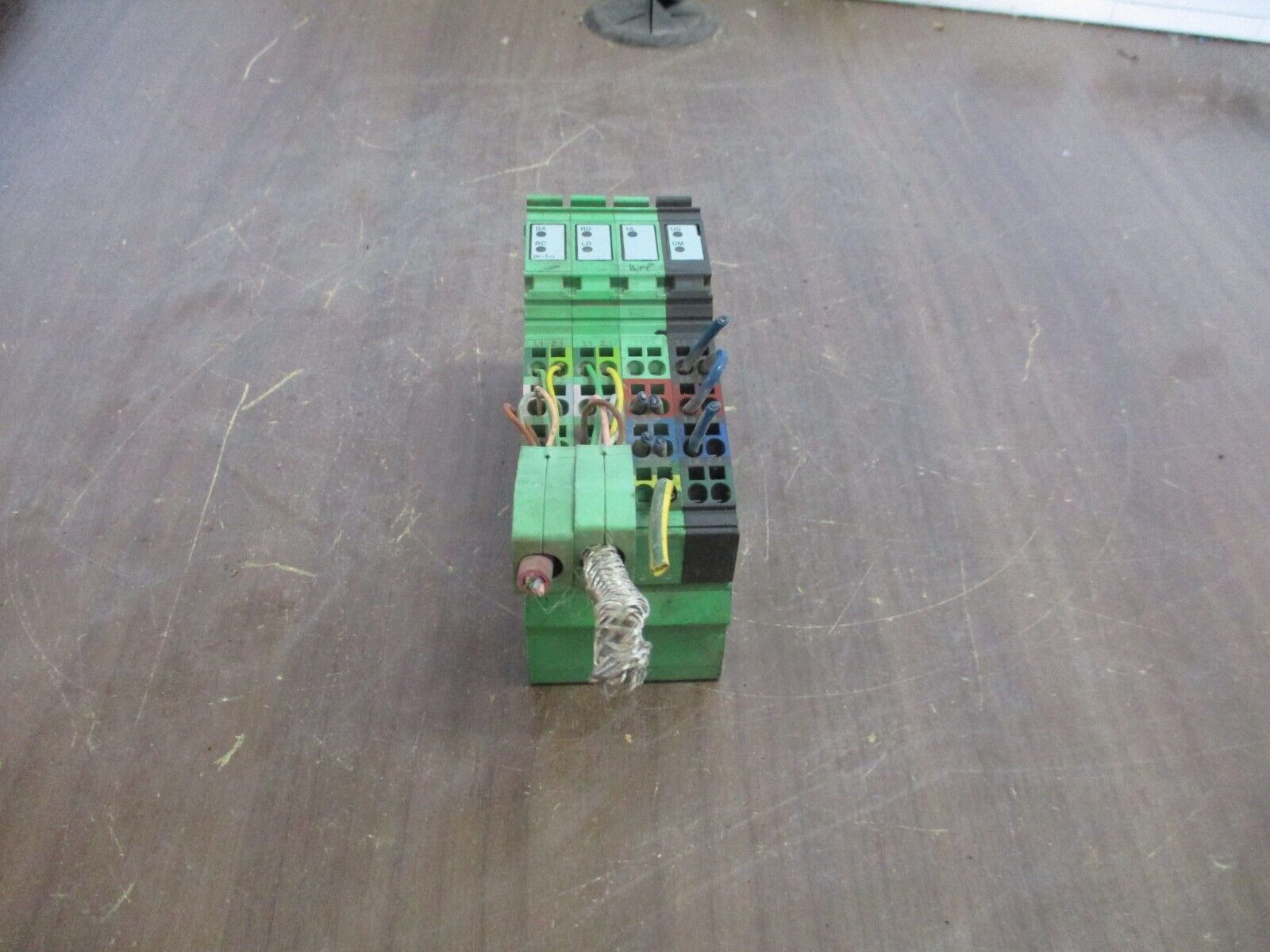 Phoenix Contact IBS IL24 BK-T/U-PAC Interbus Coupler 22861580 HW: 06 Used