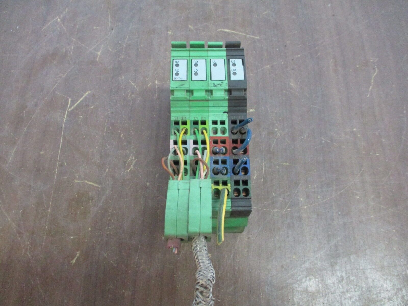 Phoenix Contact IBS IL24 BK-T/U-PAC Interbus Coupler 22861580 HW: 06 Used