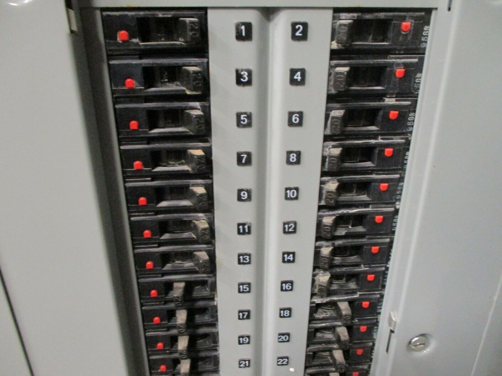 ITE Main Lug Breaker Panel CDP-7 225A Max 480Y/277 3Ph 4W Used