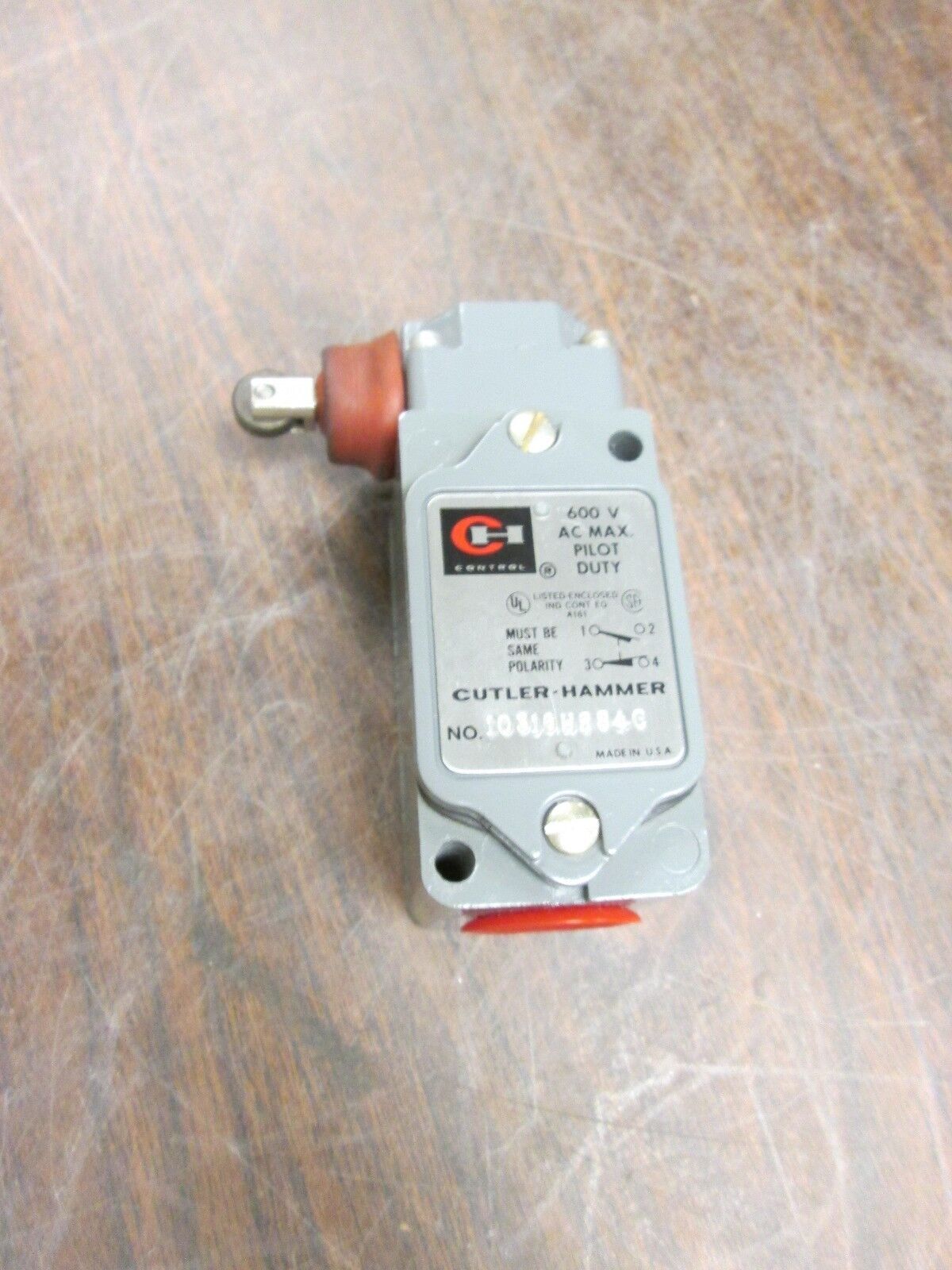 Cutler-Hammer Limit Switch 10316H284C 600VAC Used