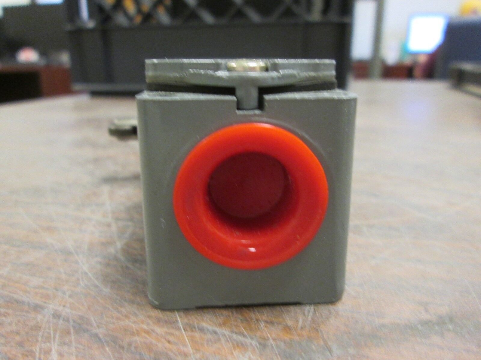 Cutler-Hammer Limit Switch 10316H284C 600VAC Used