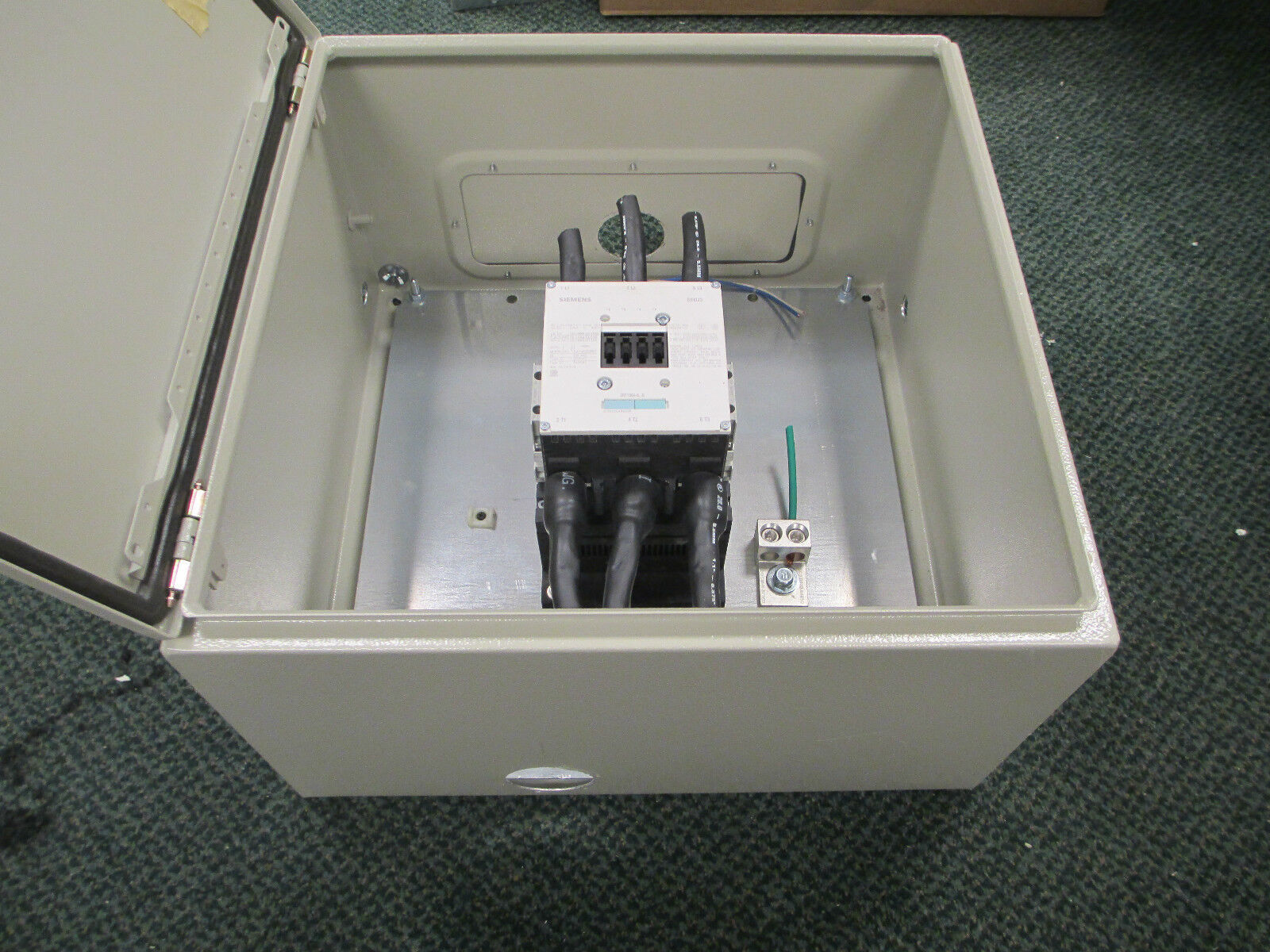 Siemens Sirius Contact, 3RT1064-6 ...6, 200A 600V, 20"x20"x12" Nema 4 Enclosure