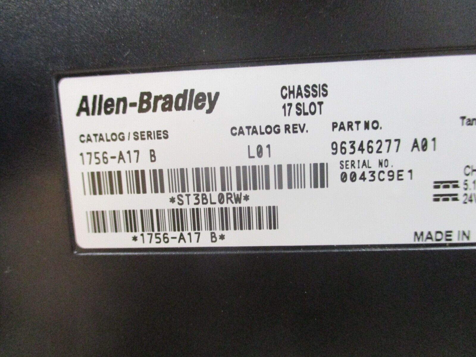 Allen-Bradley ControlLogix 17-Slot Chassis w/Power Supply 1756-A17/1756/PB72 Use