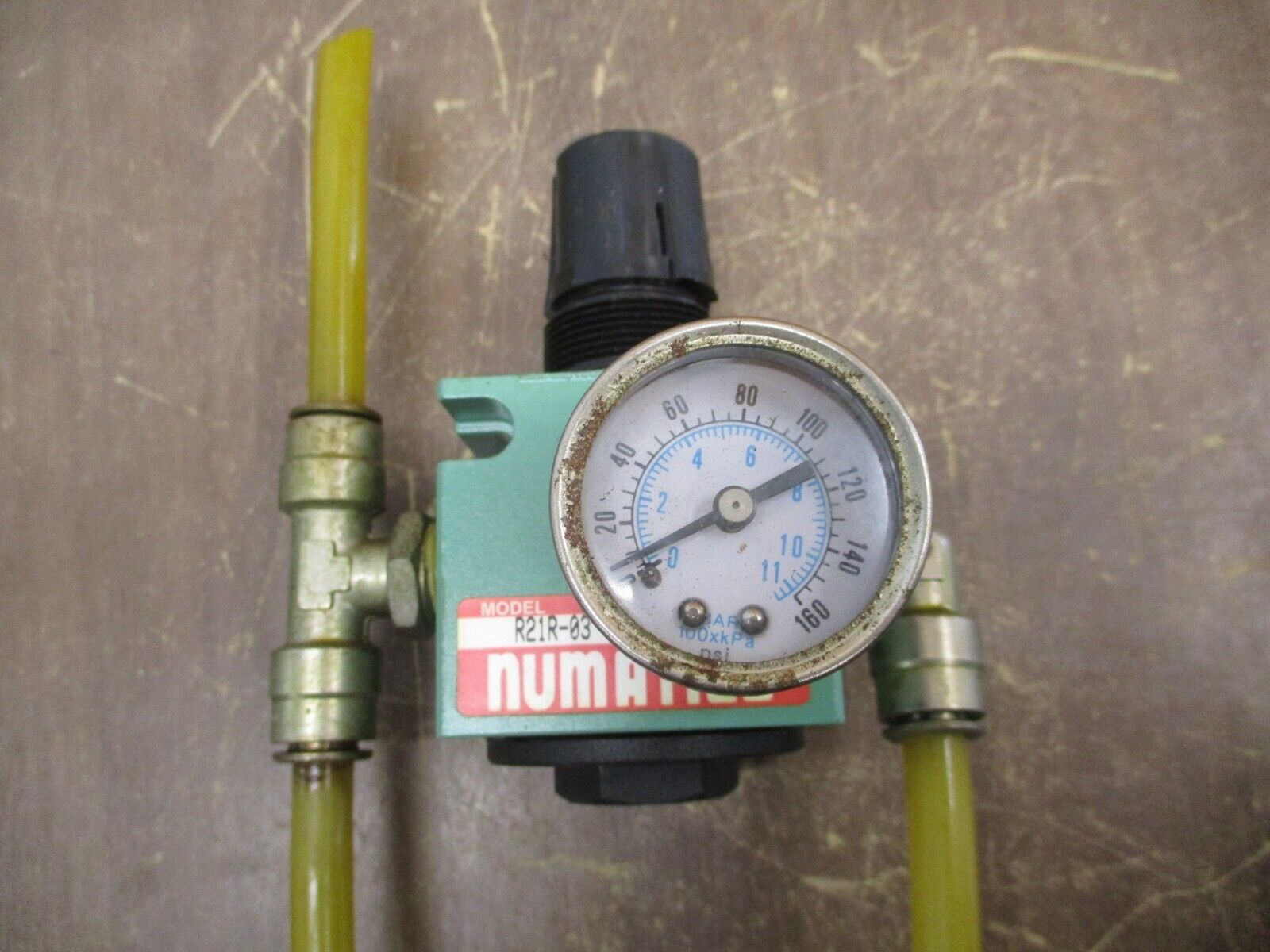 Numatics Regulator R21R-03 Range: 0-160PSI Used