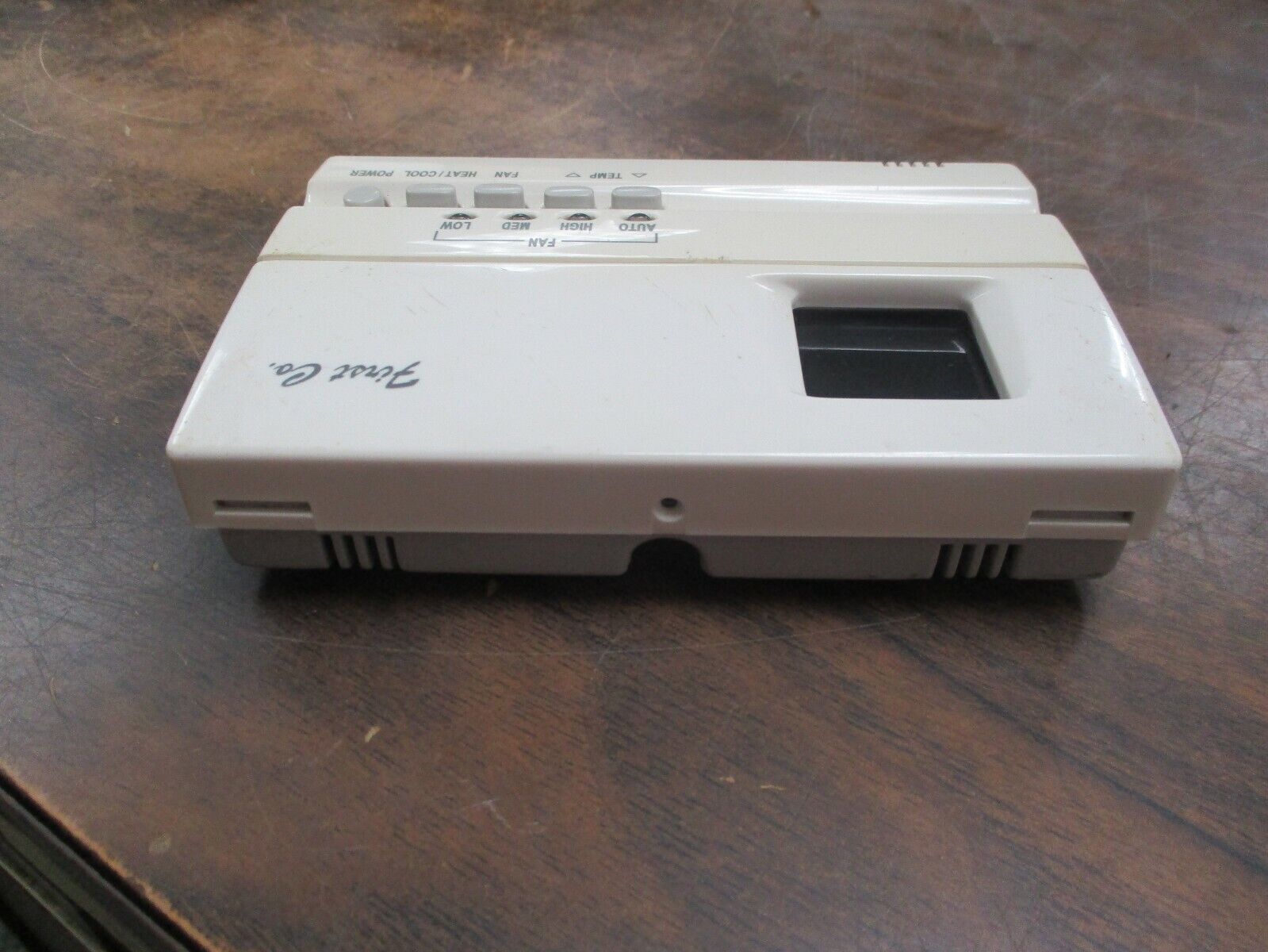 First Co. Temperature / Fan Control A800063-321 24VAC Used