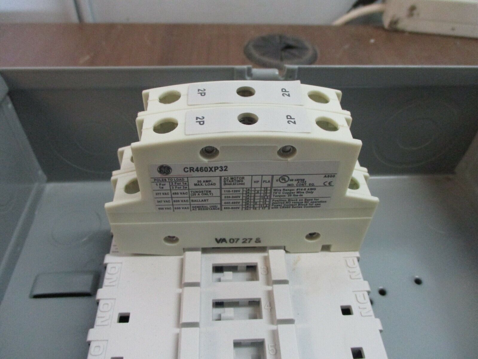 GE Enclosed Mechanically Held Lighting Contactor CR463M20BNA10A0 265-277V Coil