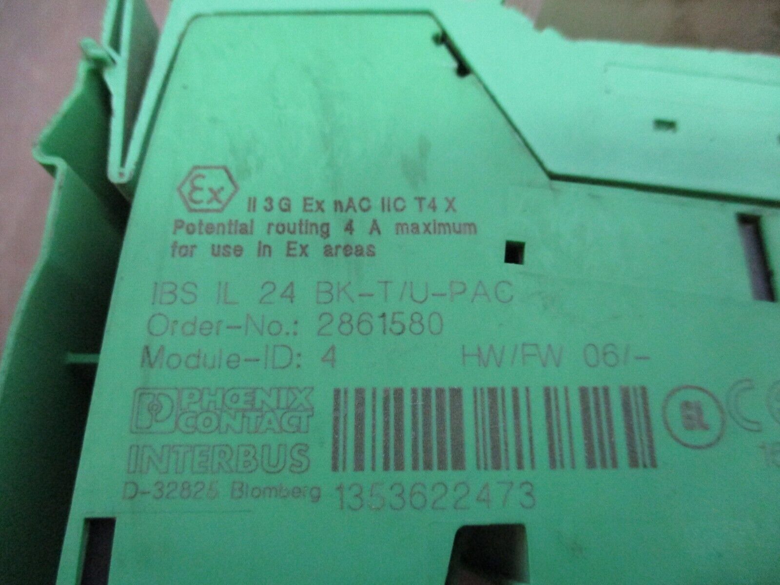 Phoenix Contact IBS IL24BK-T/U-PAC Interbus Coupler 2861580 HW: 06 Used