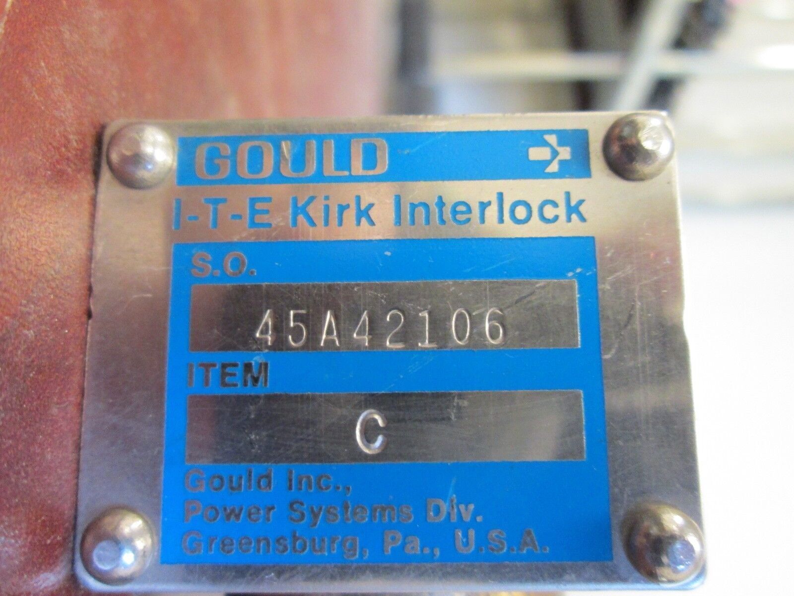 Kirk Interlock 45A42106 Stab Length: 1-1/2" to 2-1/4" Used