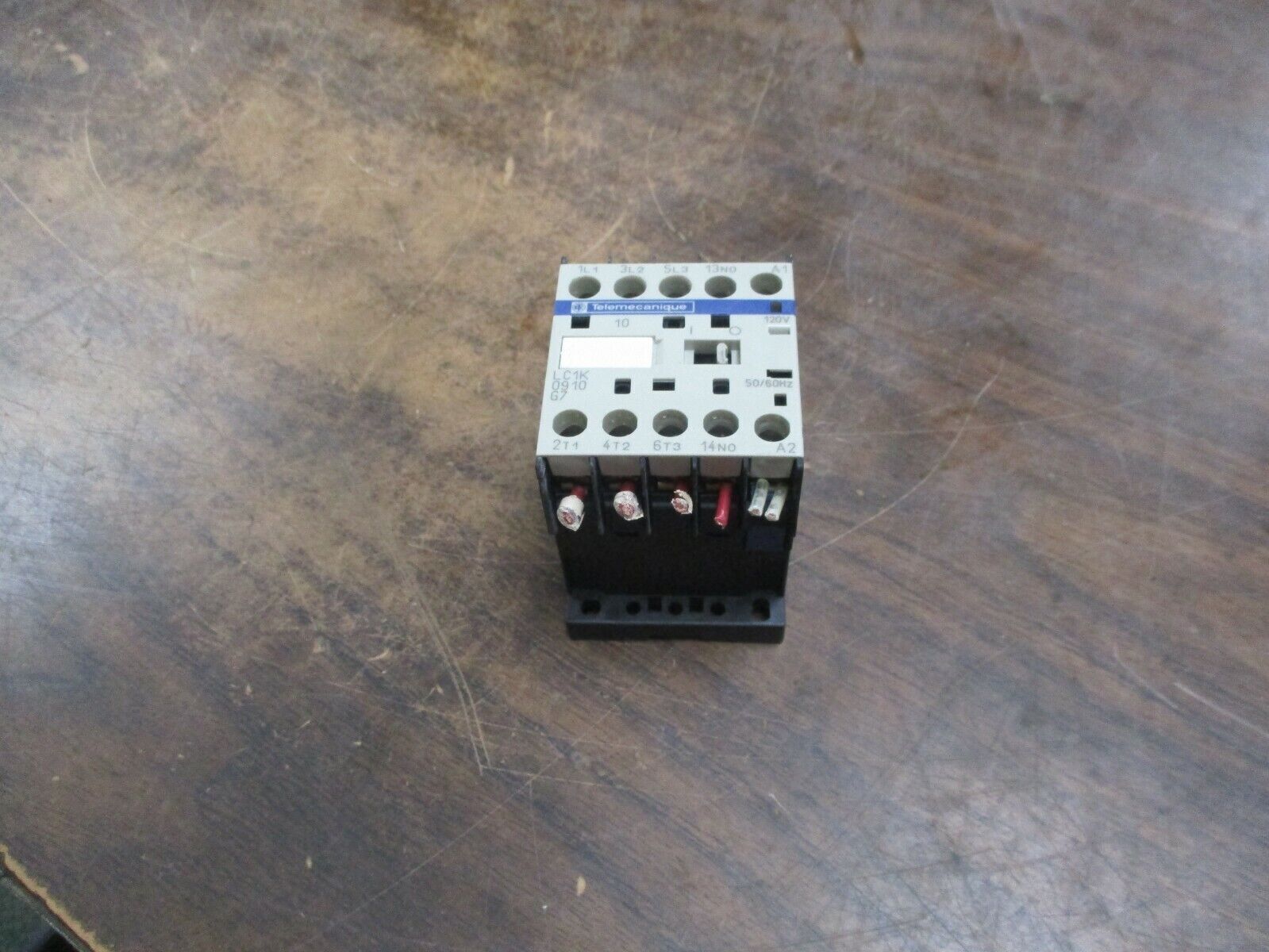 Telemecanique Contactor LC1K 0910 G7 120V Coil 20A 600V Used