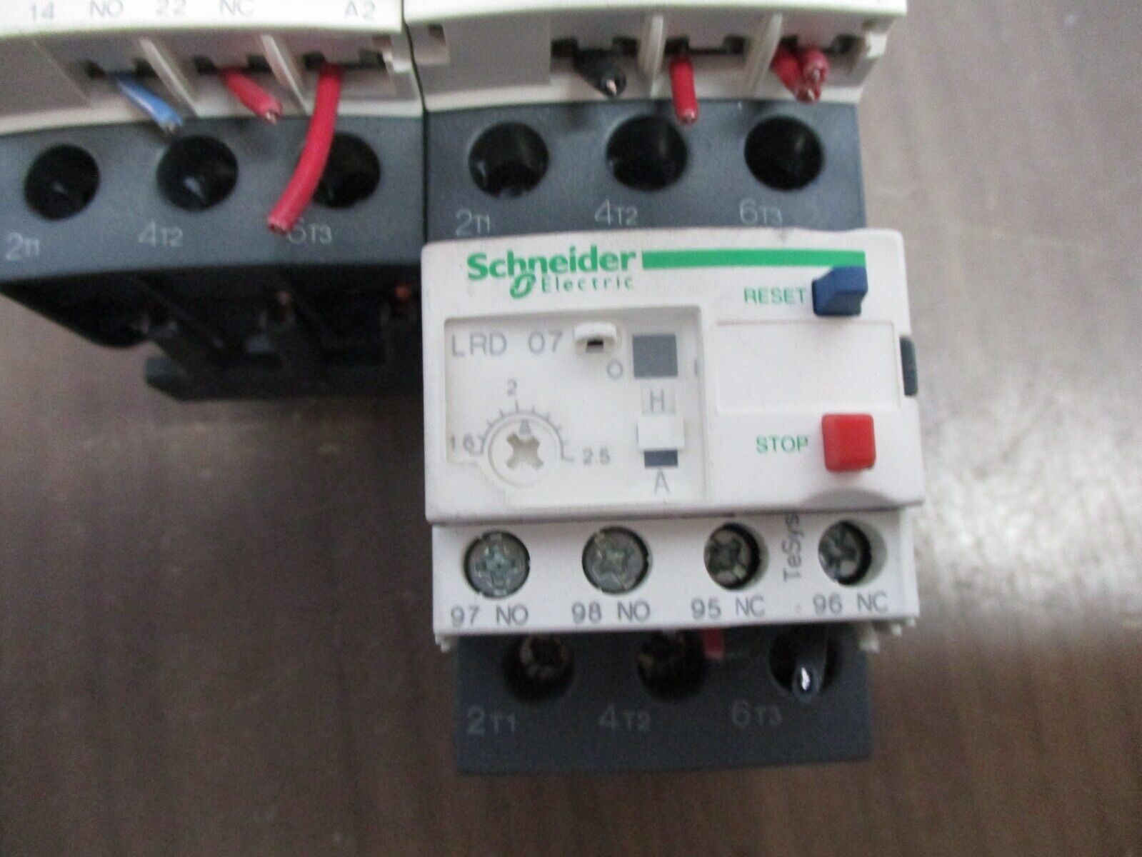 Schneider Electric Reversing Starter LC1D25 / LRD07 120V Coil Trip: 1.6-2.5A