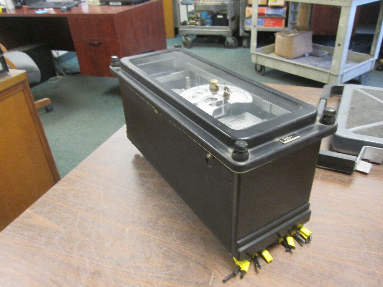 GE Type DSM-64 Kilowatthour Meter 701X2G20 CTR 1200:5 69V 4W Used