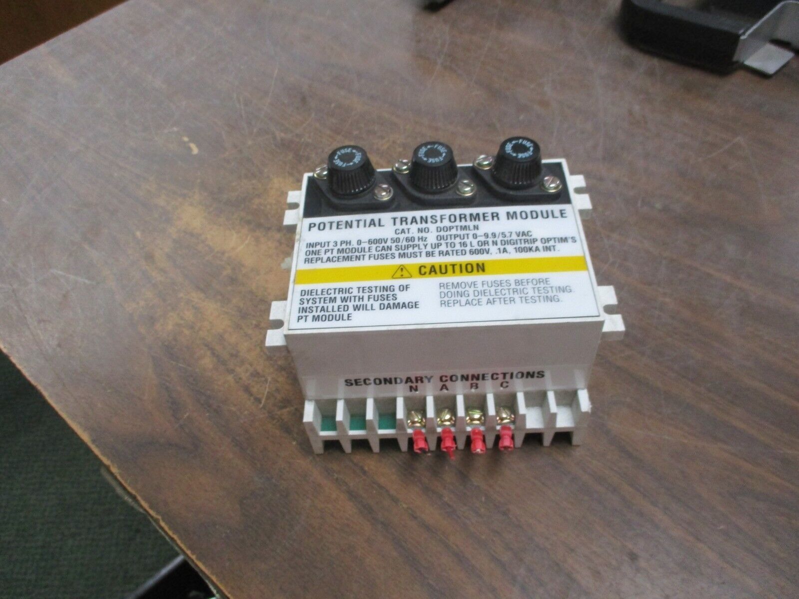 Eaton Potential Transformer Module DOPTMLN Used