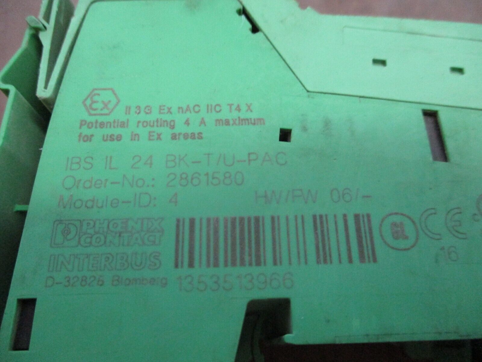 Phoenix Contact IBS IL24BK-T/U-PAC Interbus Coupler 2861580 HW: 06 Used