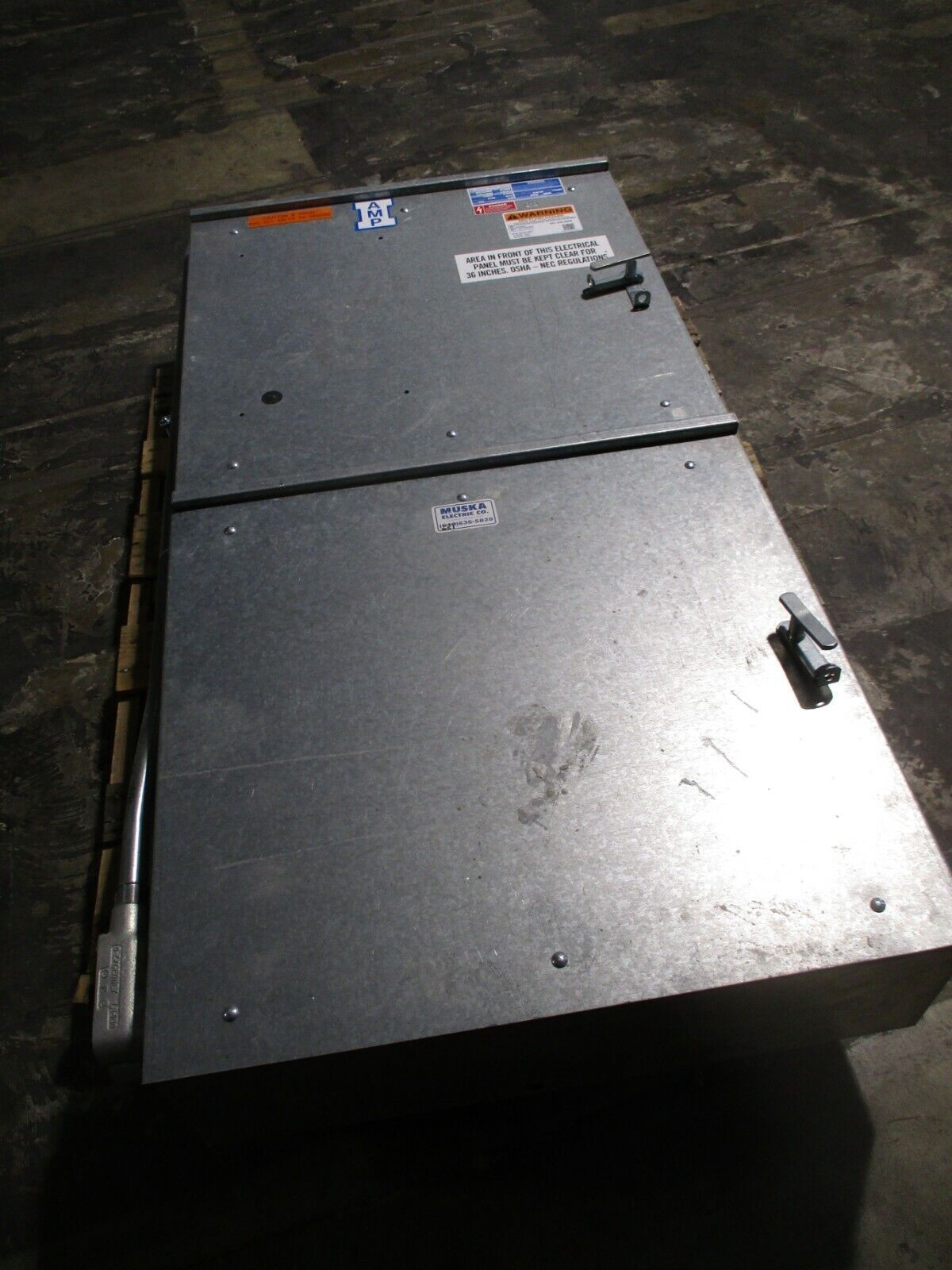 AMP 3R Service Entrance SCT8-4T 800A 208Y/120V 3Ph 4W Used