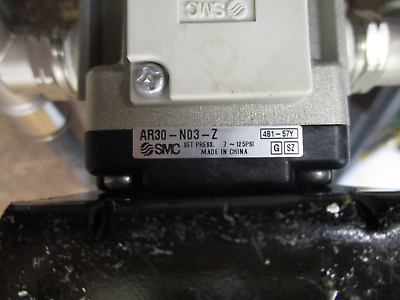 SMC Regulator AR30-N03-Z 7-125PSI Used