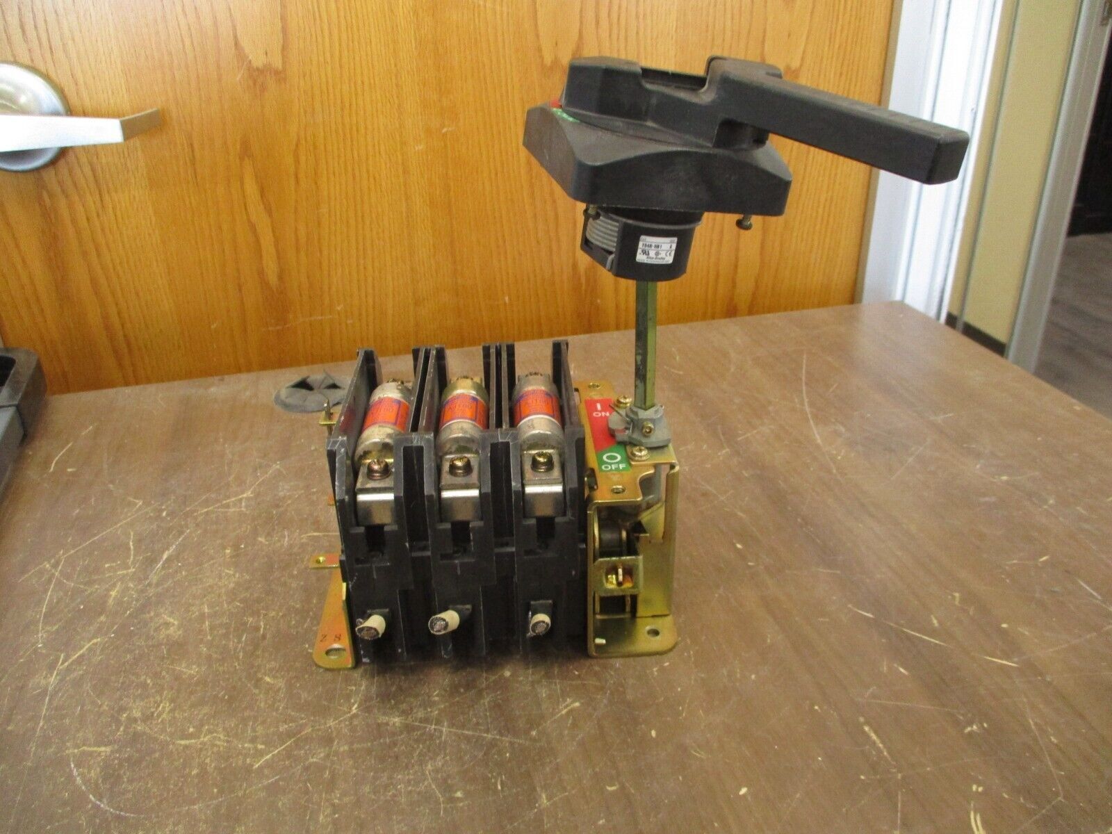 Allen-Bradley Fusible Disconnect Switch 194R-NJ100P3 Ser. B 100A 600V 3Ph Used