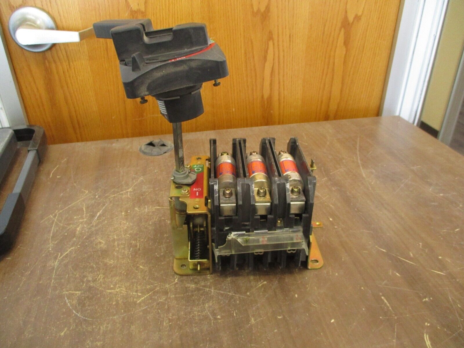 Allen-Bradley Fusible Disconnect Switch 194R-NJ100P3 Ser. B 100A 600V 3Ph Used