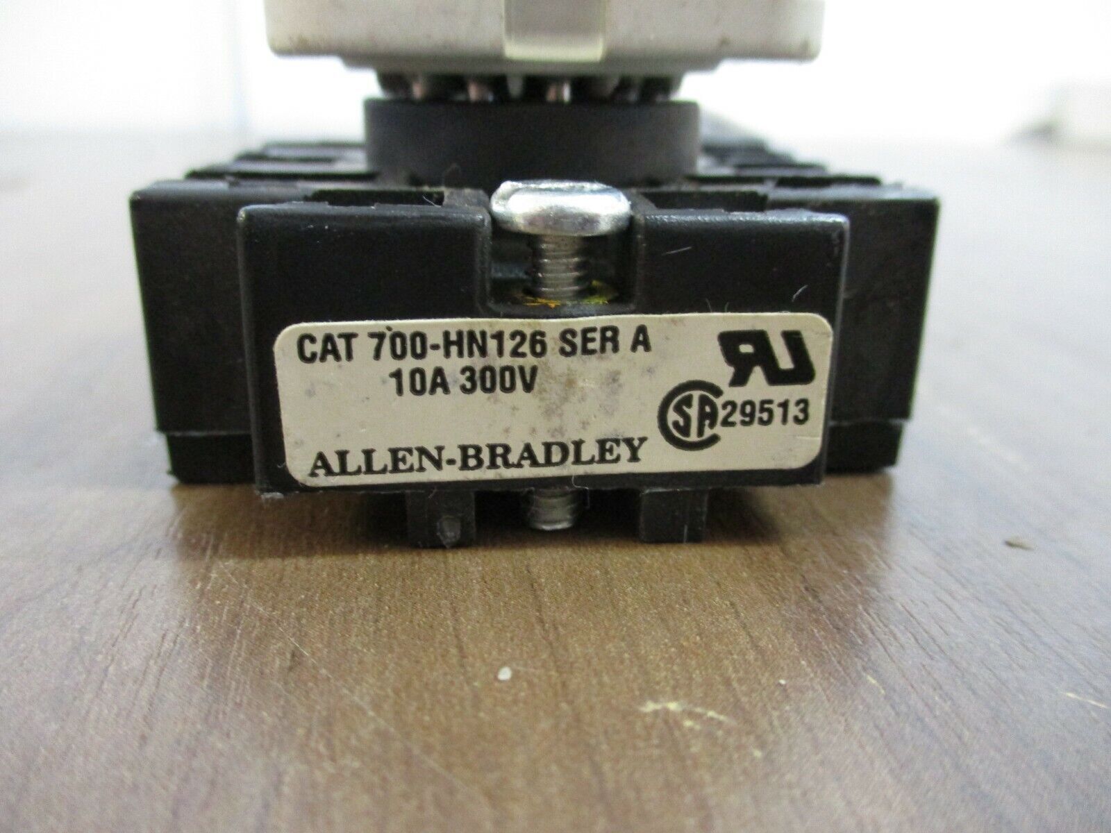 Allen-Bradley Relay 700-HA33Z24 24VDC Coil w/ Base Used
