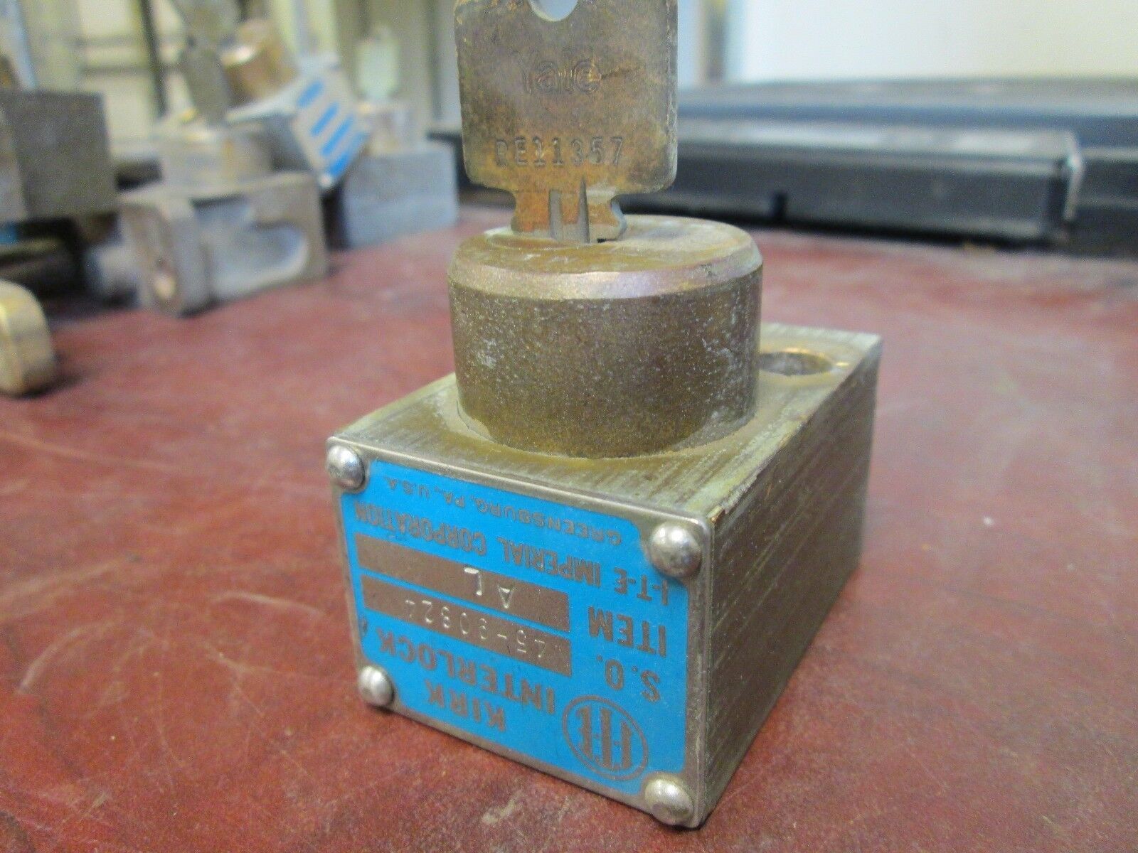 Kirk Interlock 45-90842 Stab Length: 2" to 2-3/4" Used