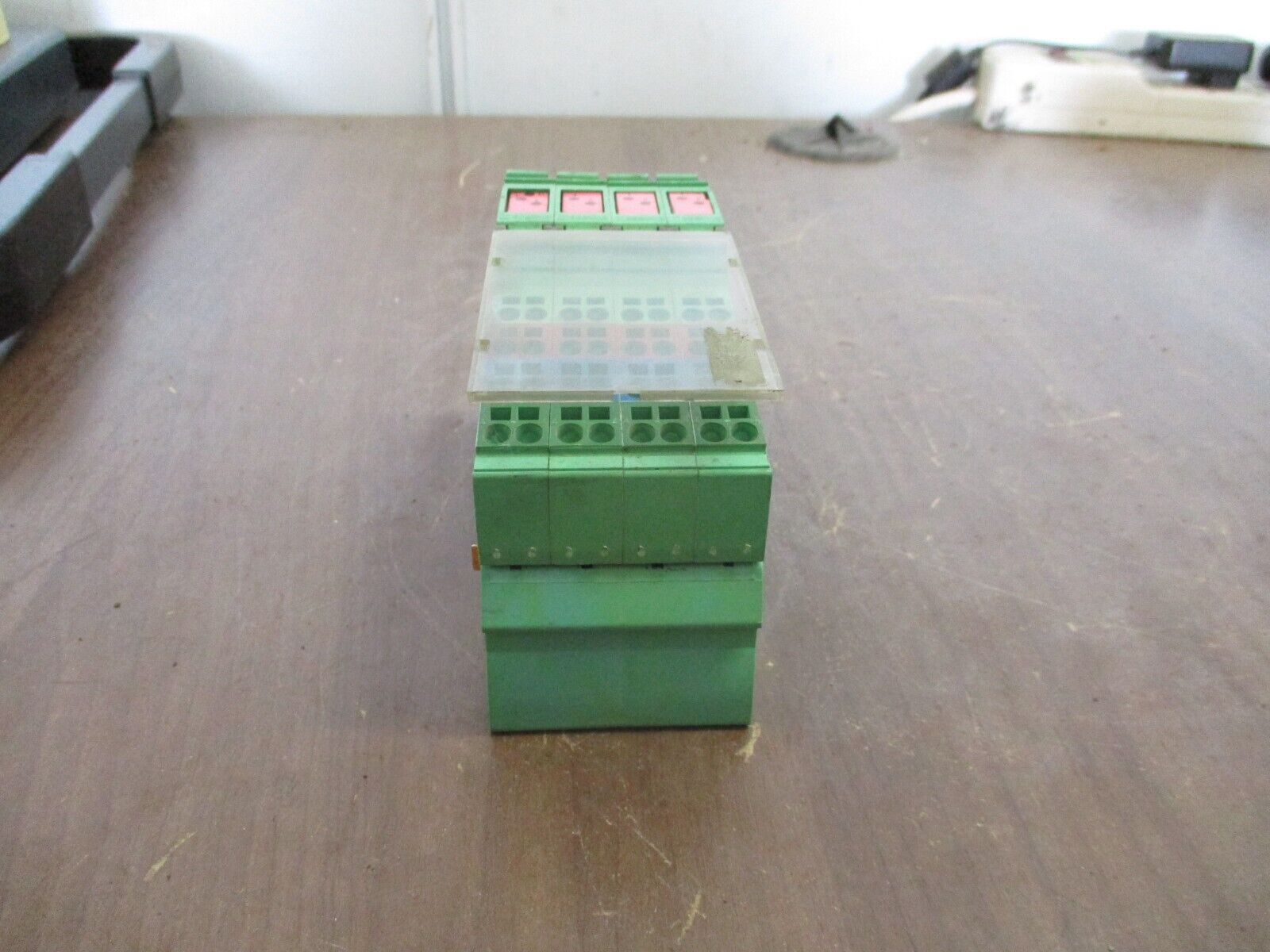 Phoenix Contact IBIL24DO8 Interbus Coupler 2726269 HW: 02 w/ Terminal Cover Used