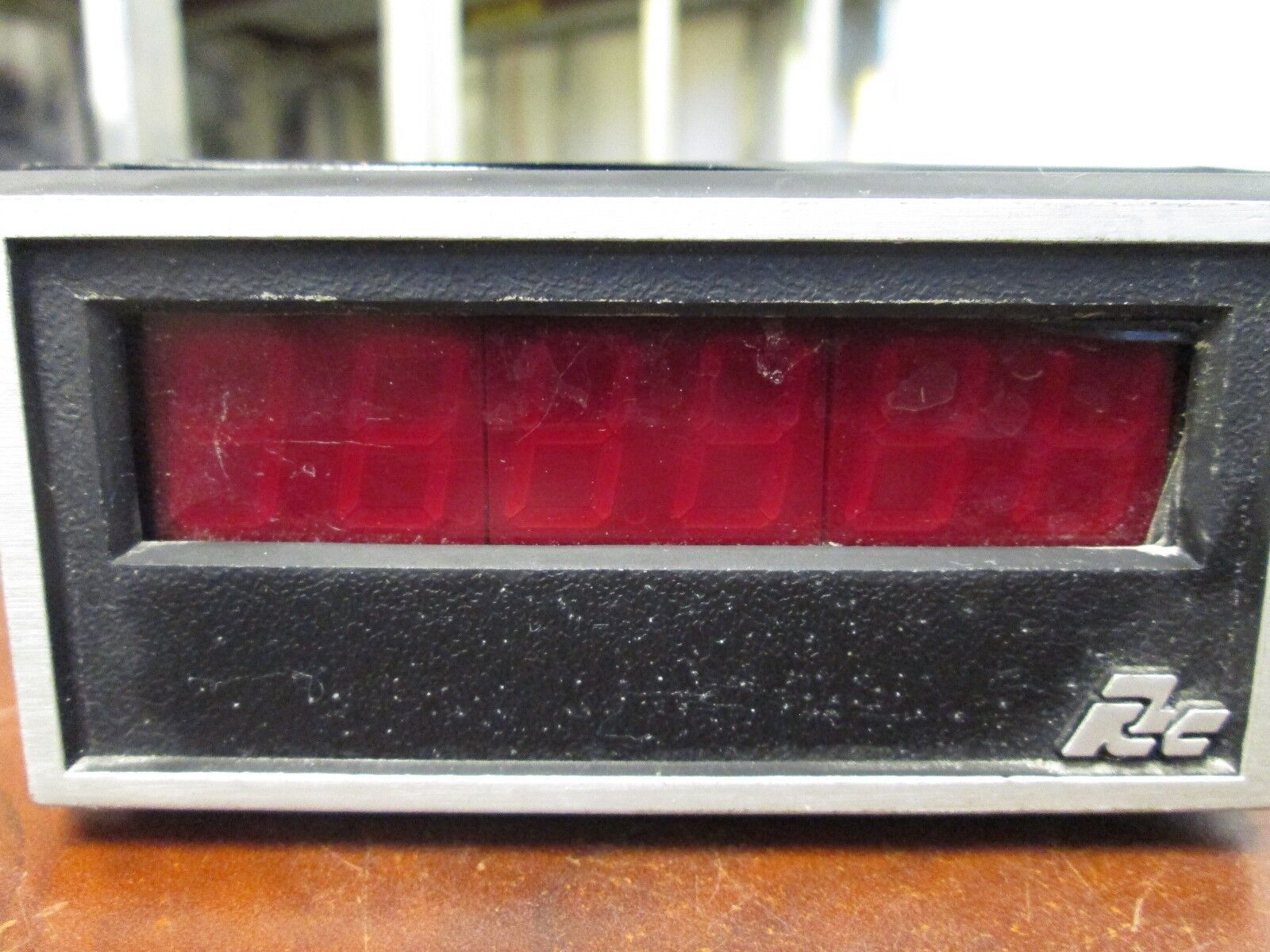 Red Lion Controls Digital Rate Indicator APLP0600 Used