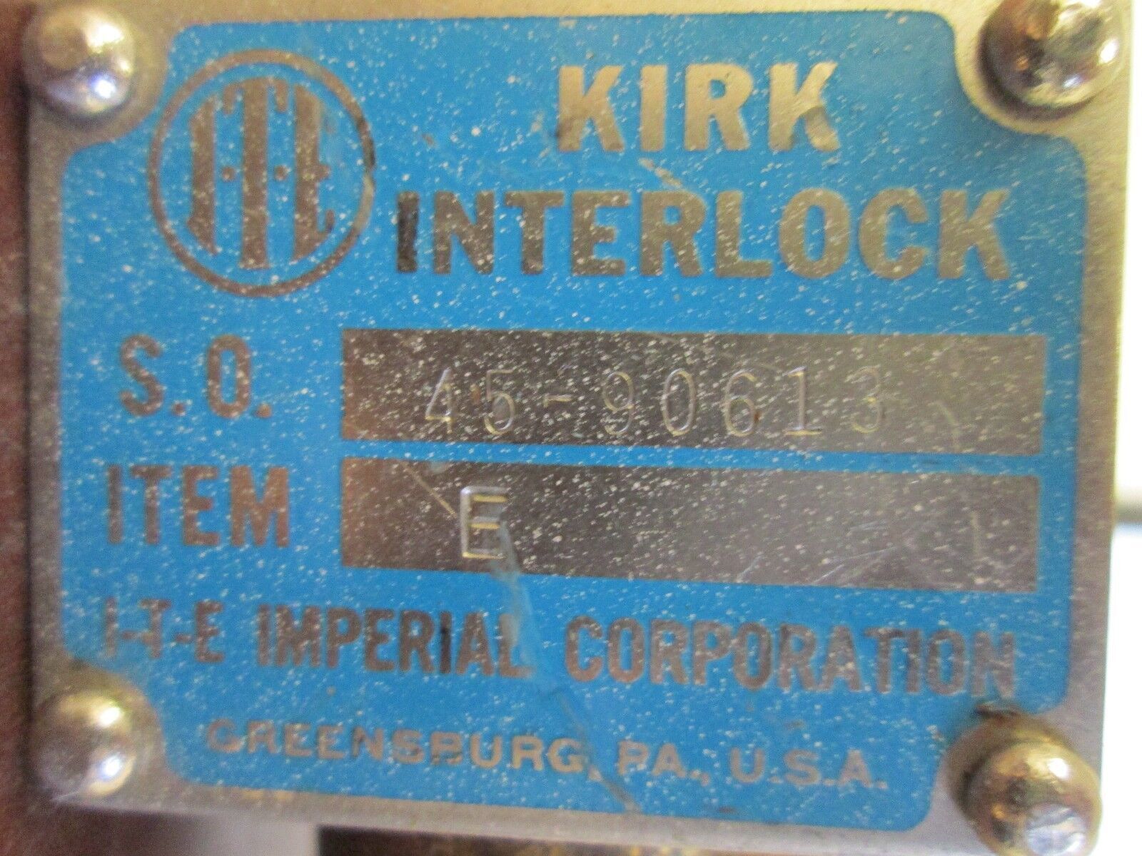Kirk Interlock 45-90613 Stab Length: 2" to 2-3/4" Used