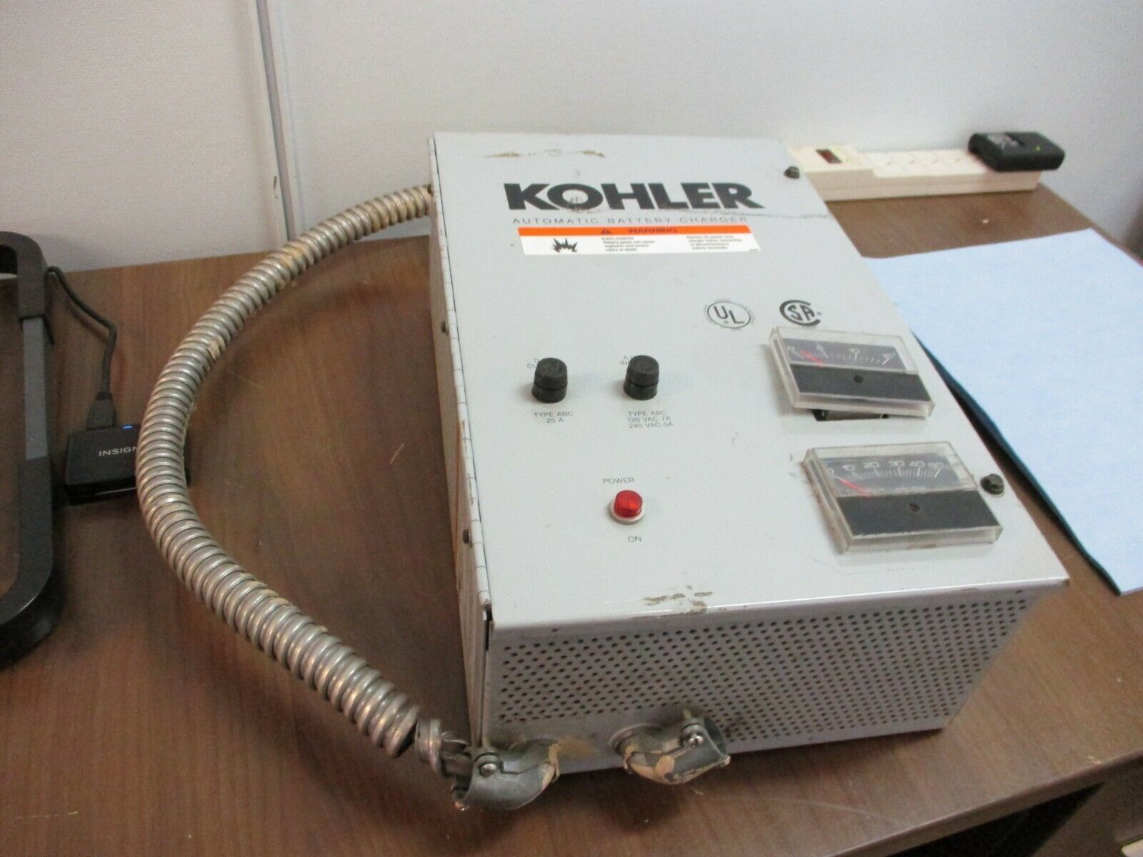 Kohler Automatic Battery Charger D-292864 Input: 120/240VAC 50/60Hz 1Ph 5.1/3.0A