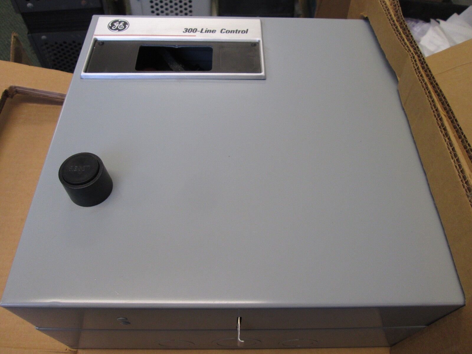 GE Enclosed Starter CR306B10400AATDA Size 0 3P Nema 1 w/ Control Transformer New