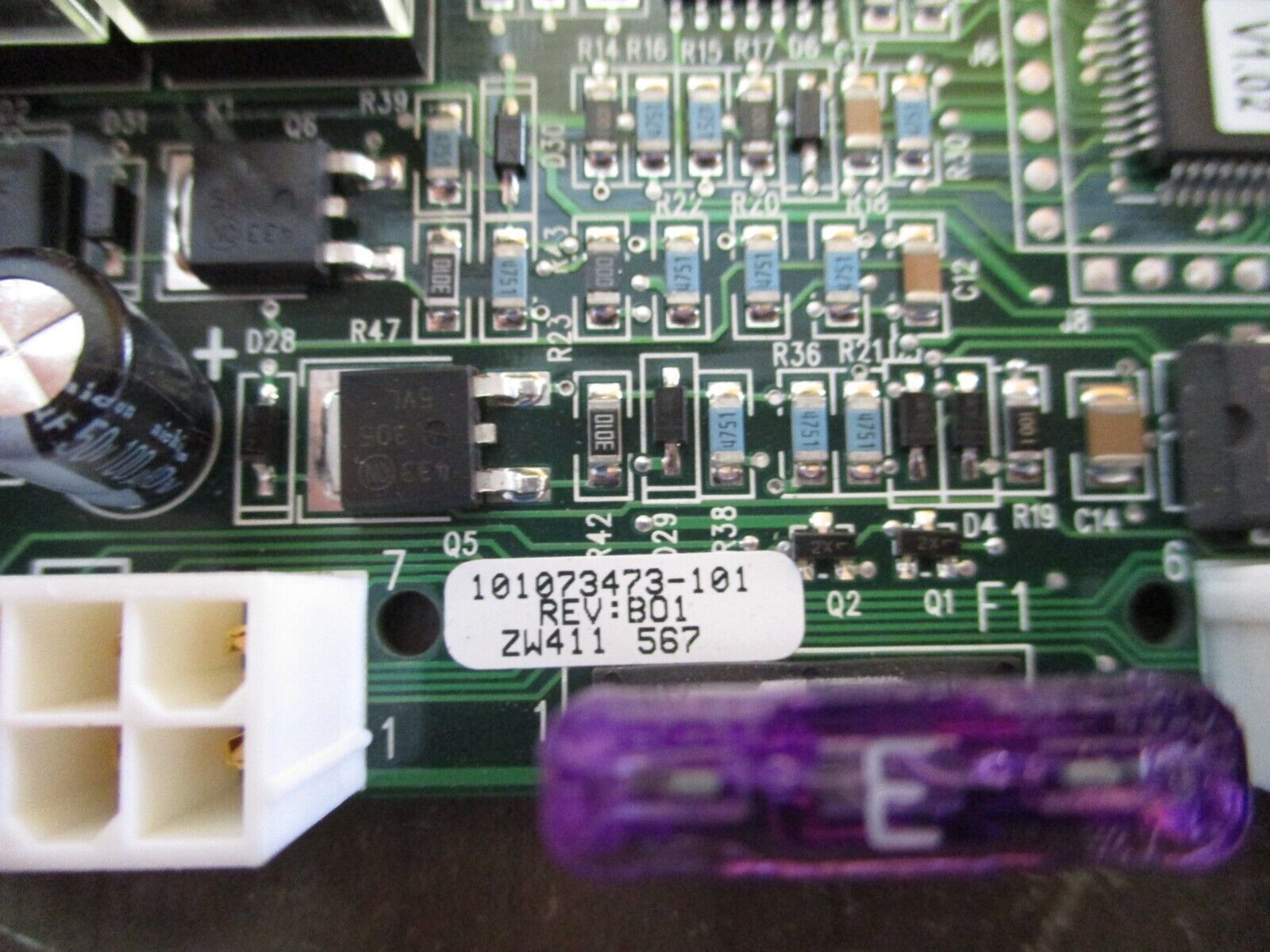 Eaton Control Board 101073473-101 Rev. B01 Used