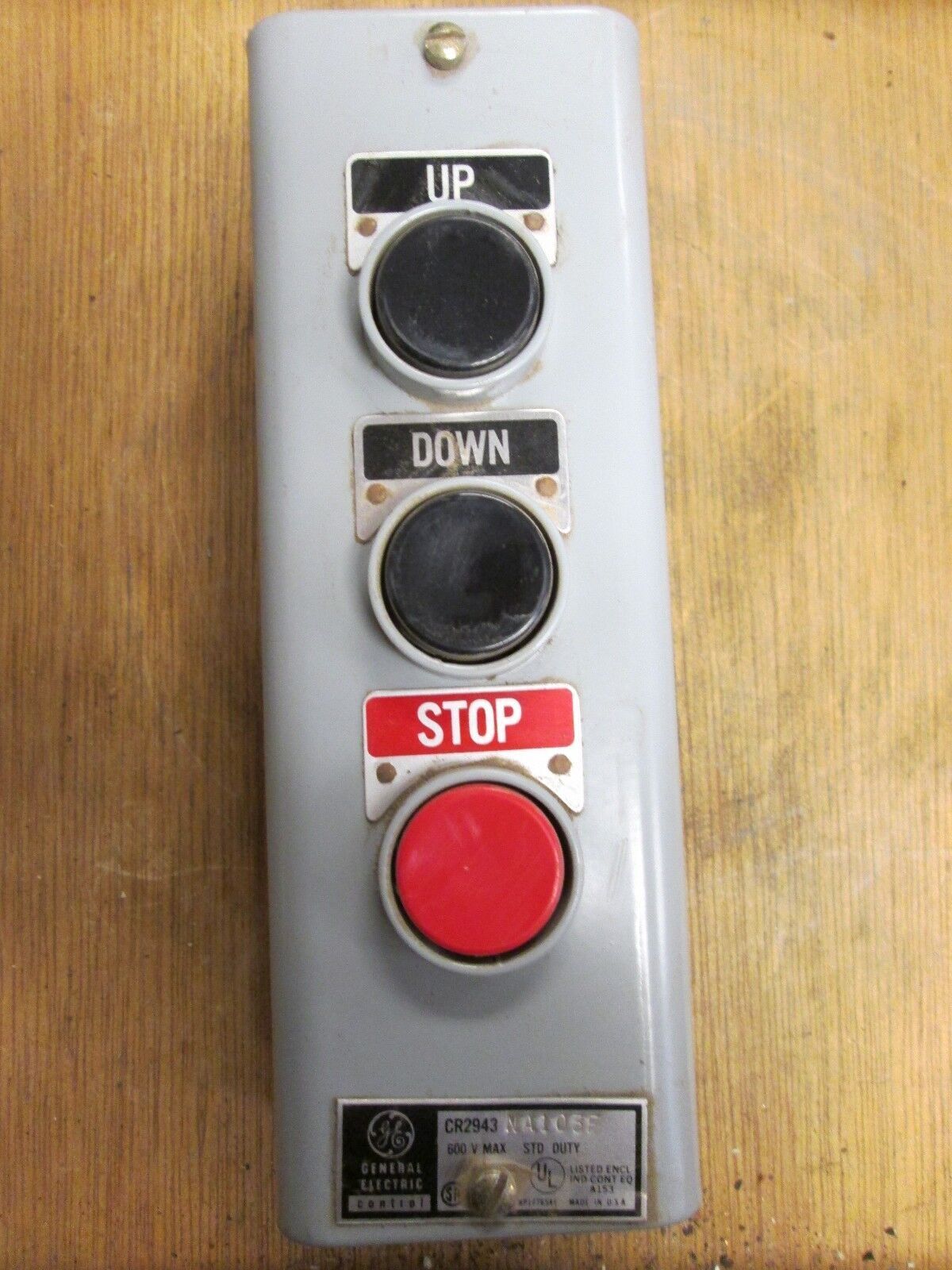 GE Control Station CR2943NA103F 600V Max Used